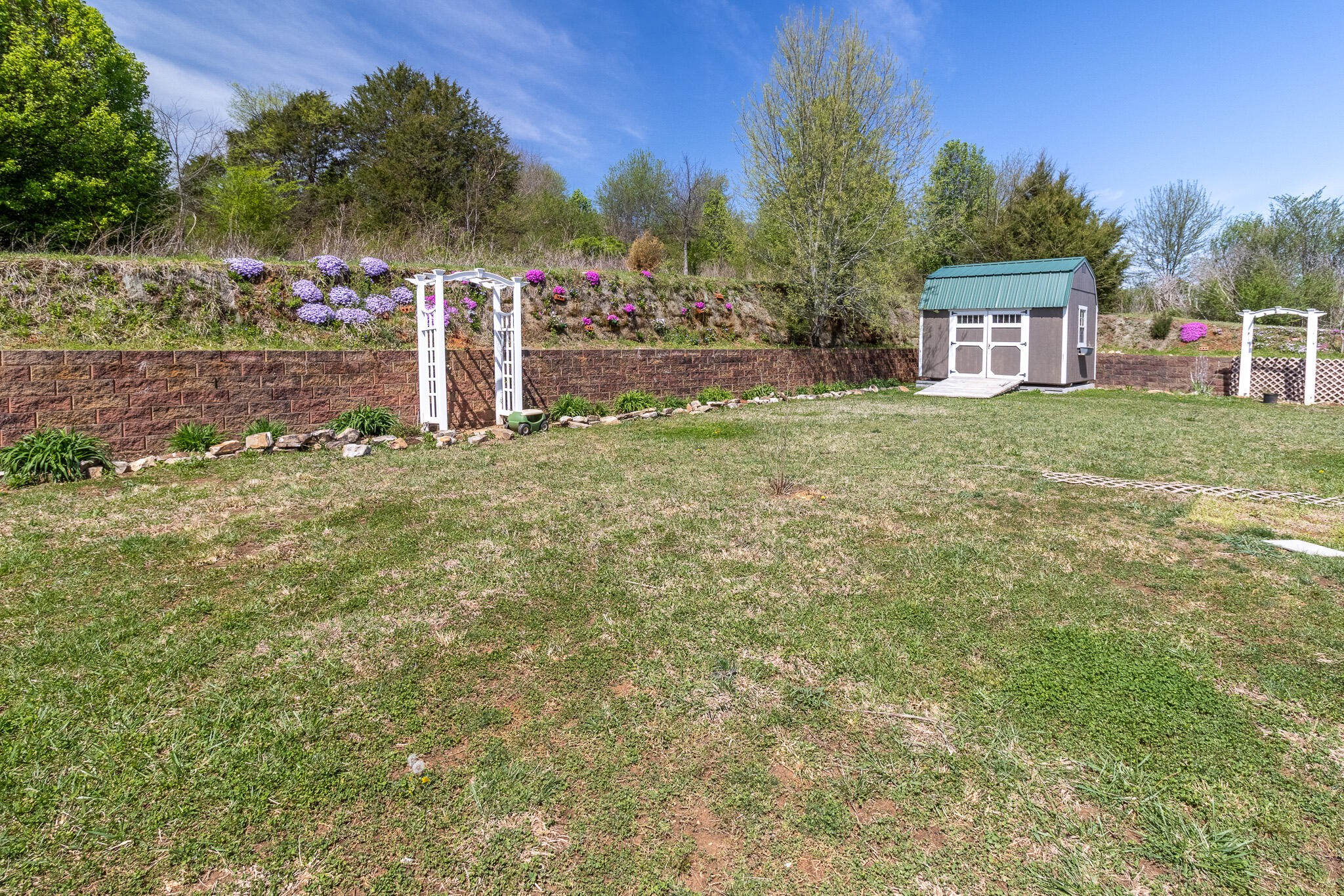 256 Rivers Edge Road
