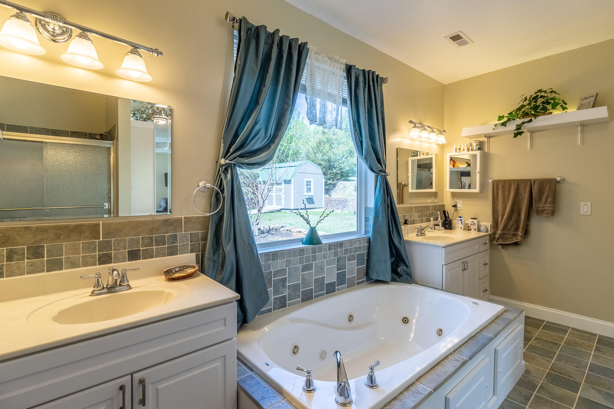 256 Rivers Edge Road