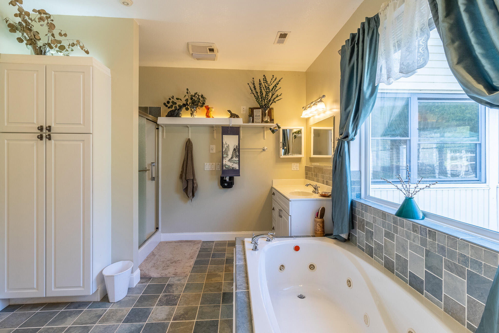 256 Rivers Edge Road