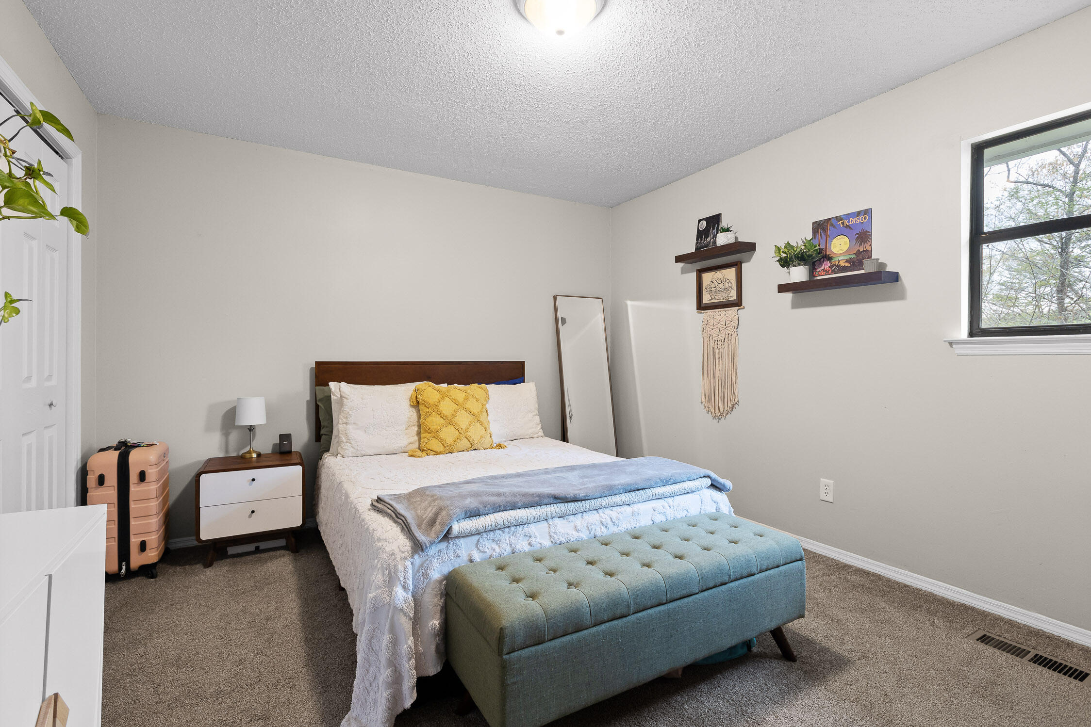 7123 Cane Hollow Road