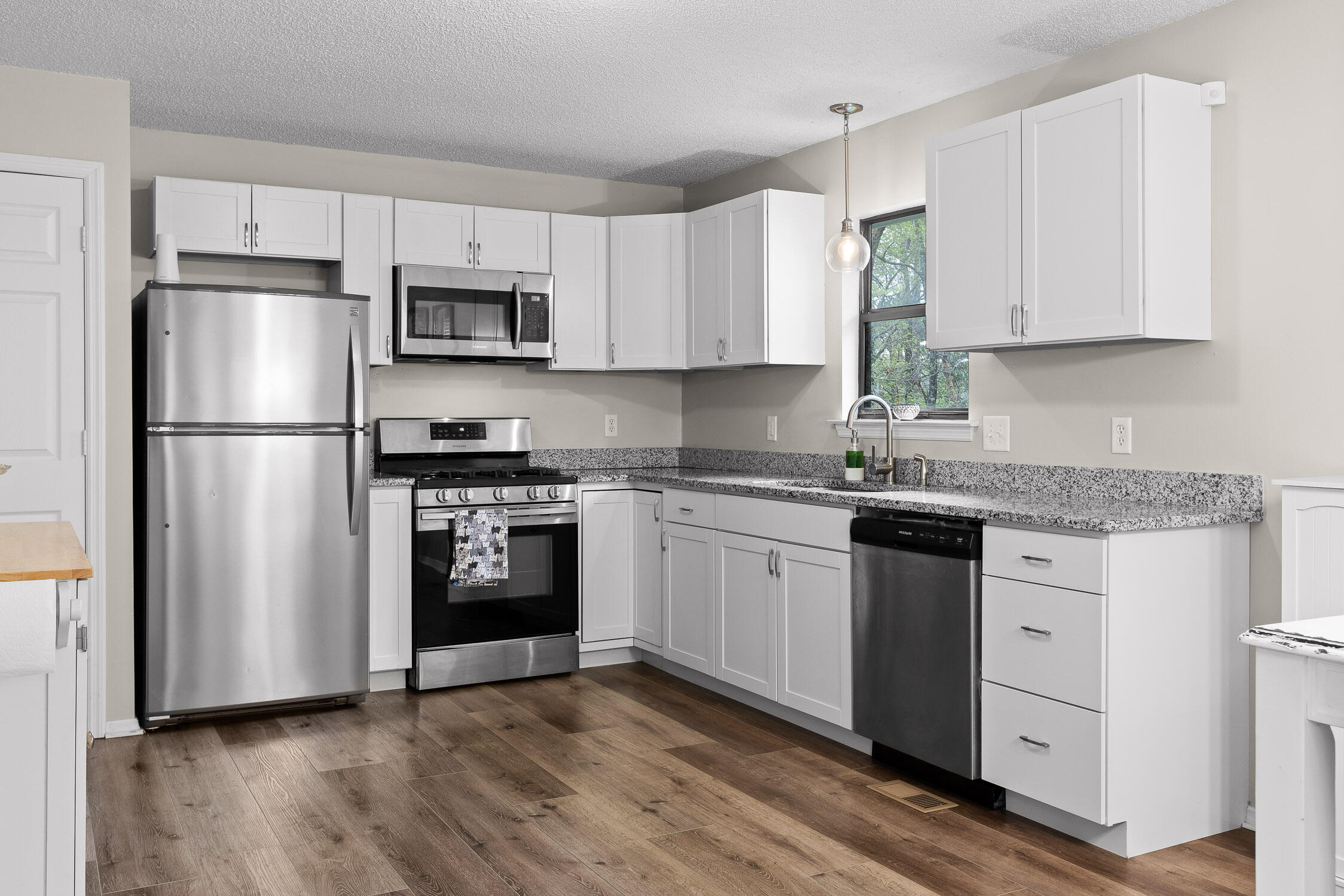 7123 Cane Hollow Road