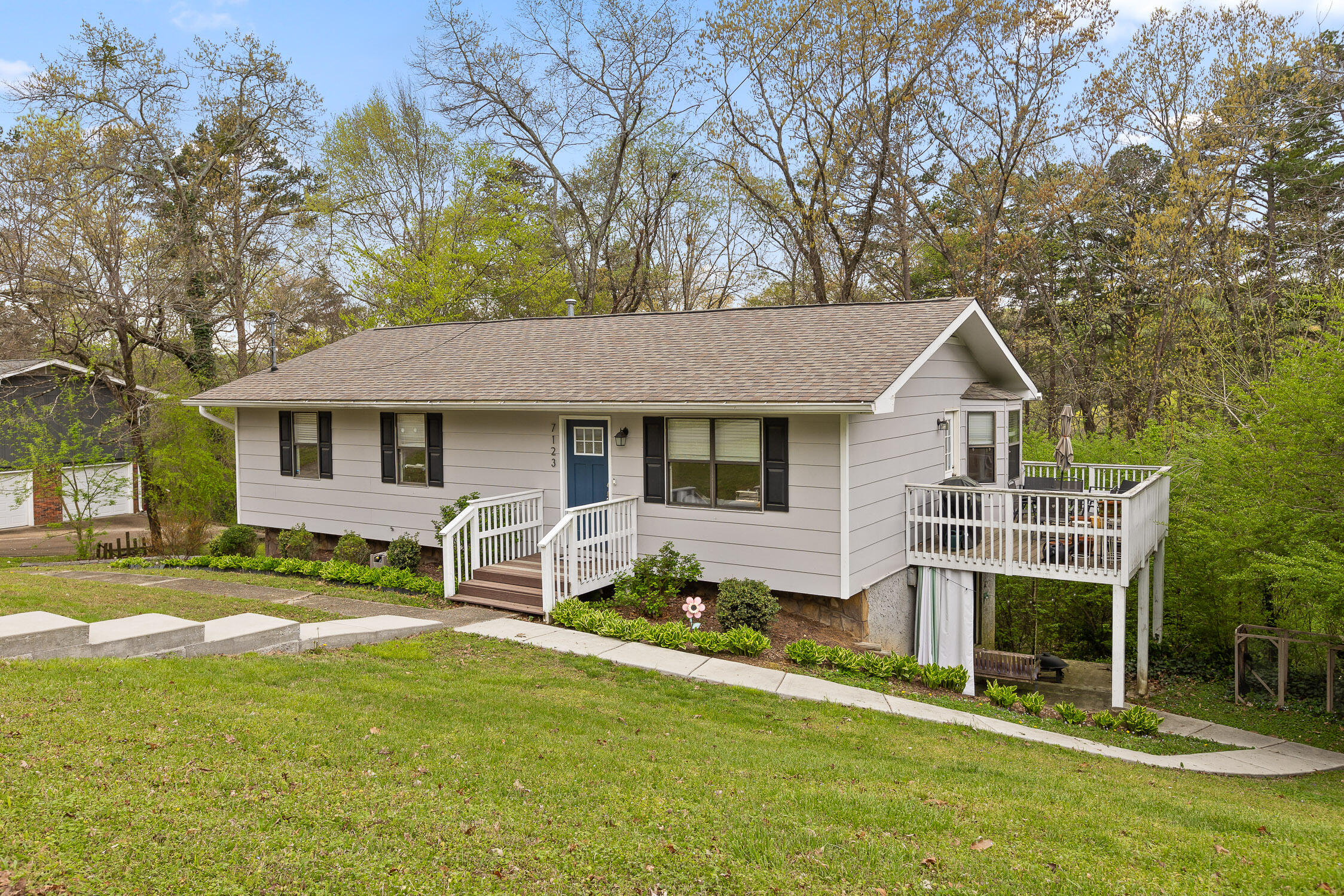 7123 Cane Hollow Road