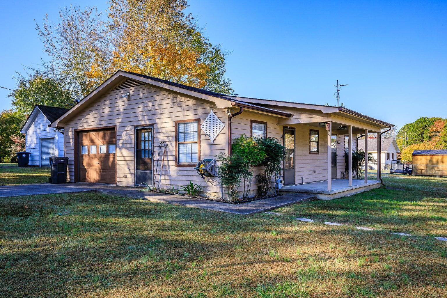 1002 Foster Mill Drive, LaFayette