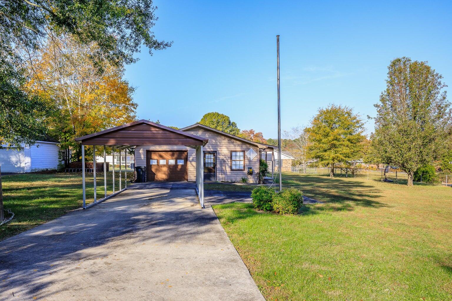 1002 Foster Mill Drive, LaFayette