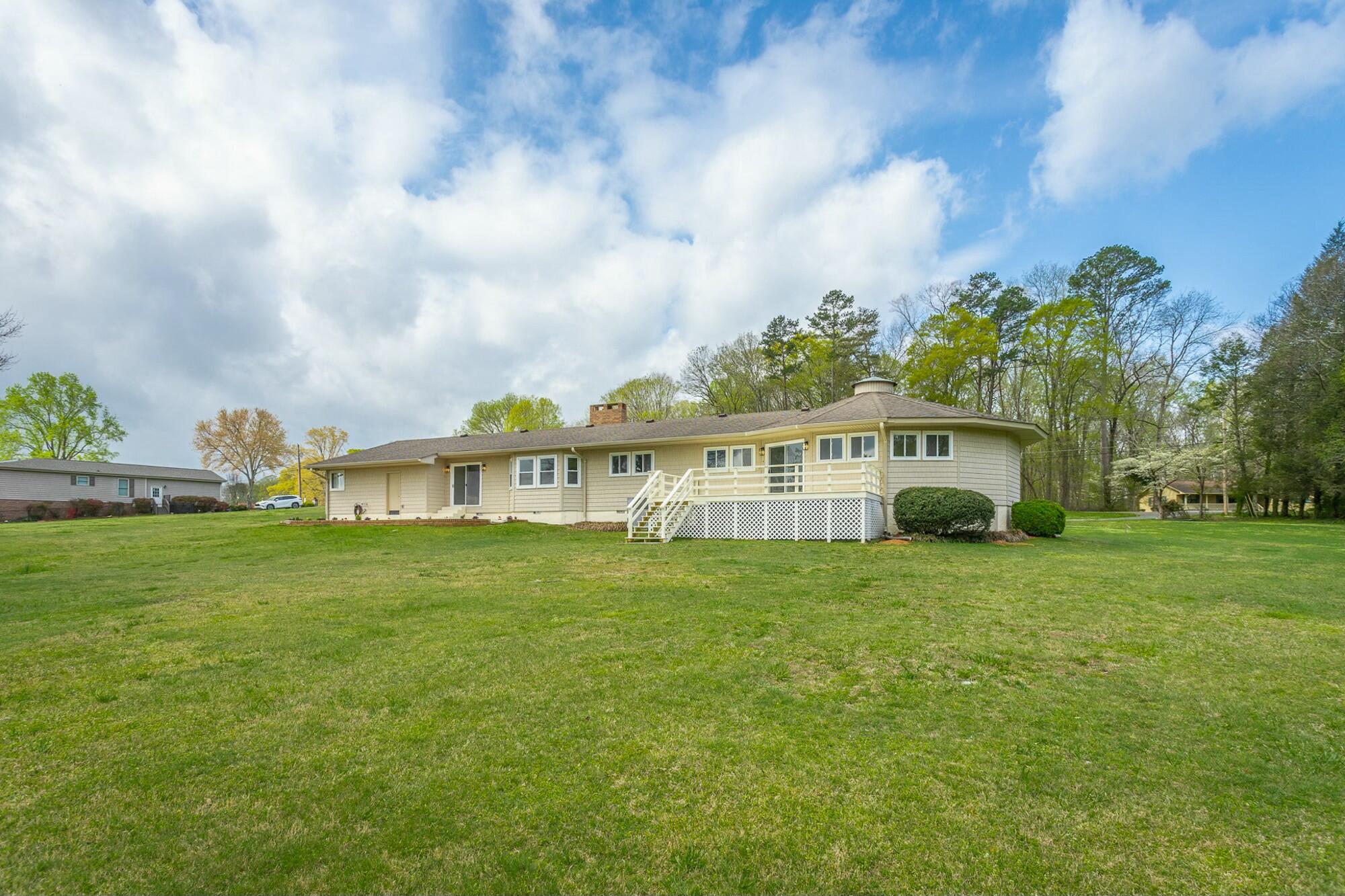 2041 Linwood Circle