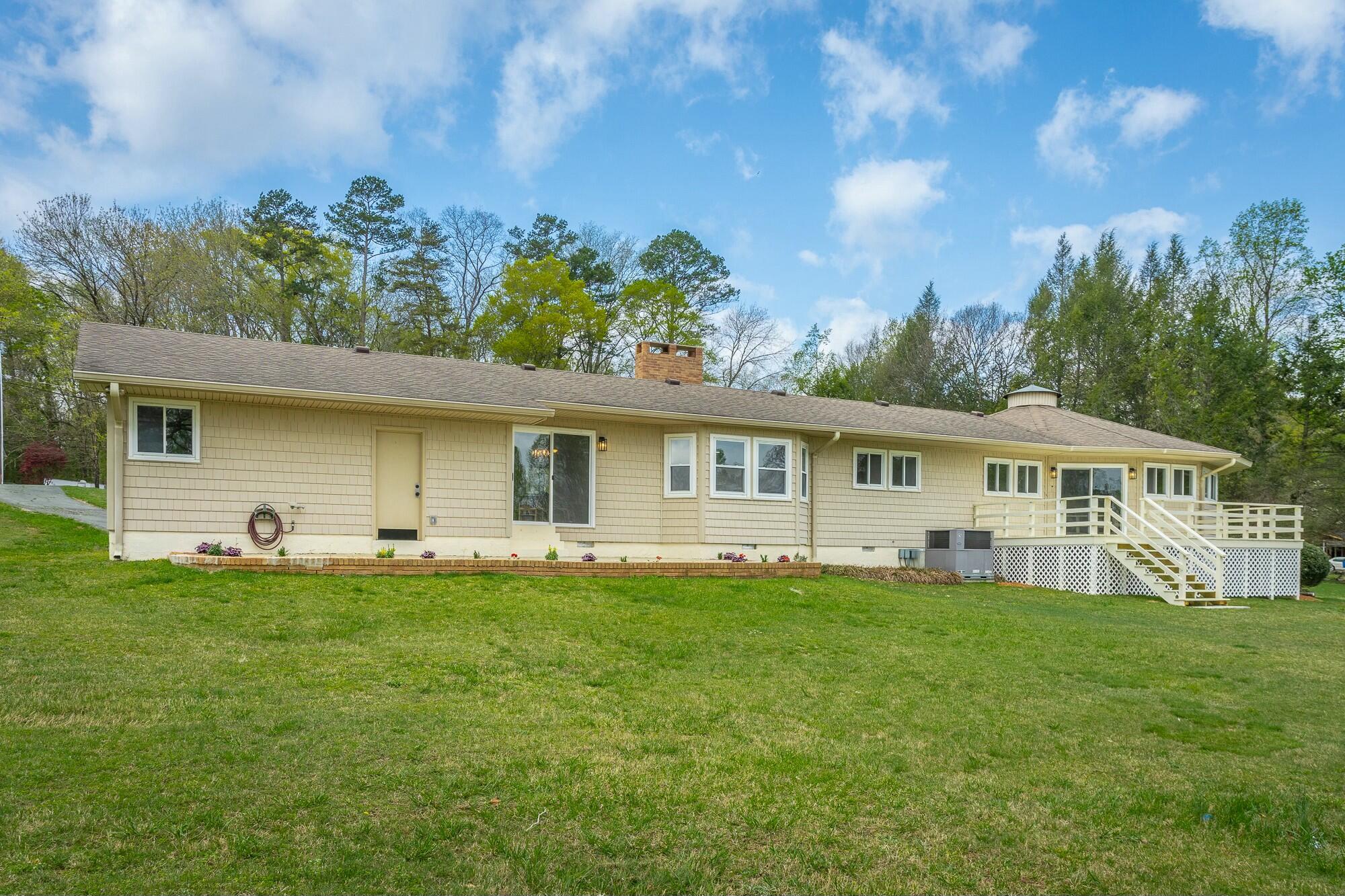 2041 Linwood Circle
