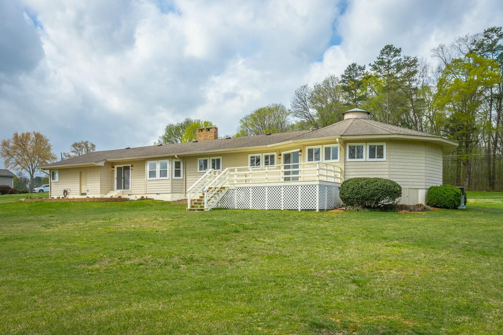 2041 Linwood Circle