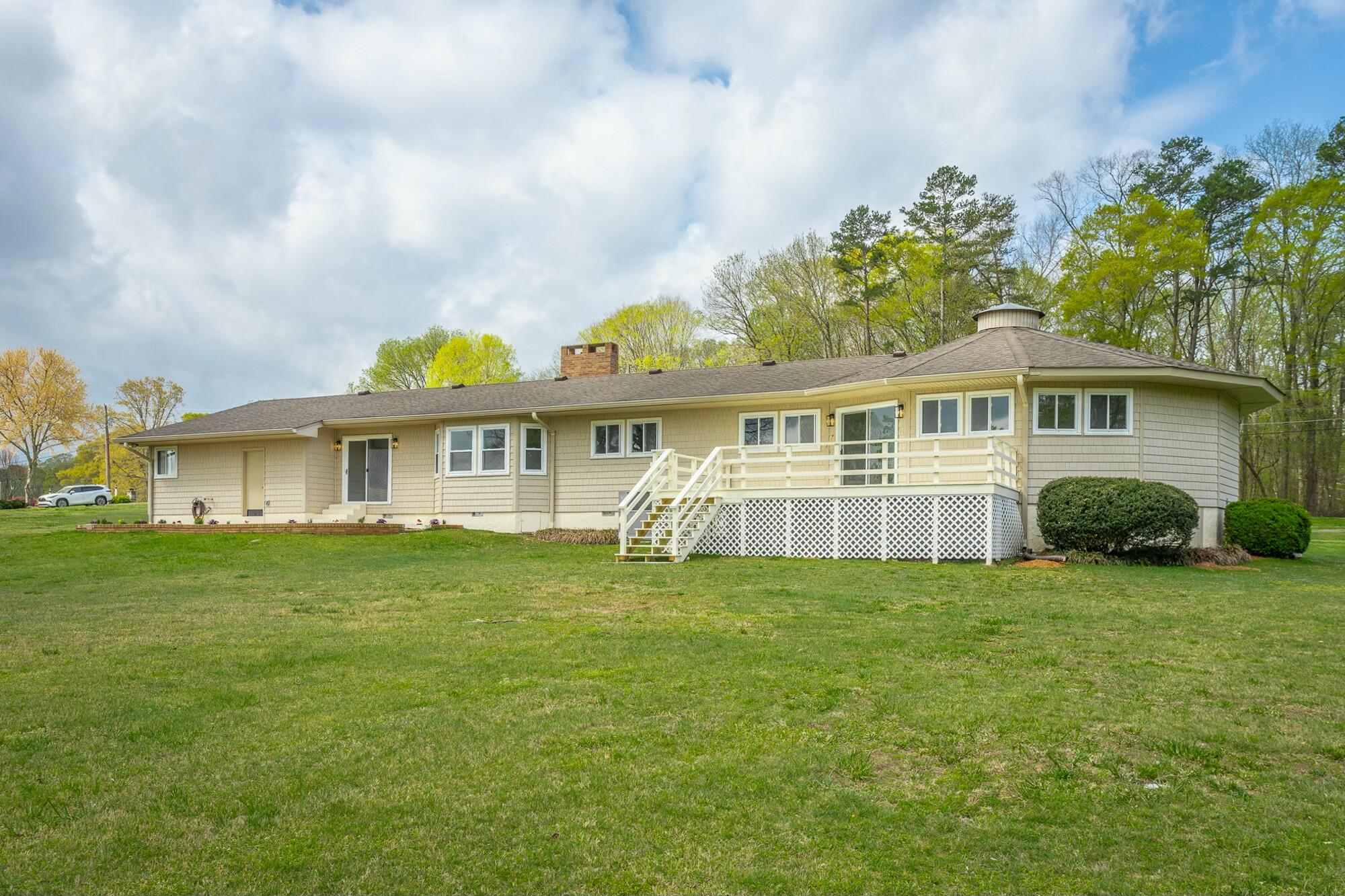 2041 Linwood Circle
