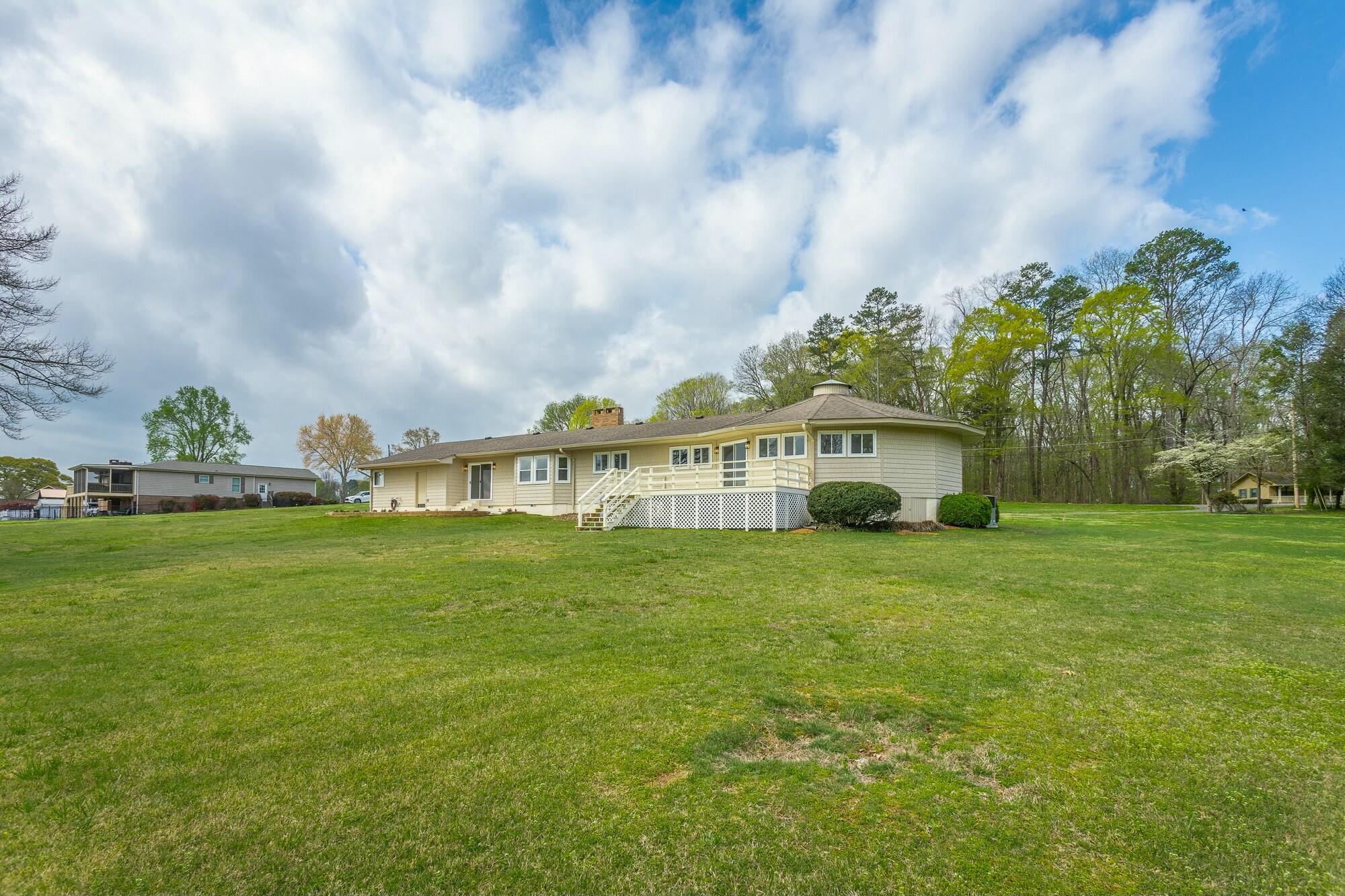 2041 Linwood Circle
