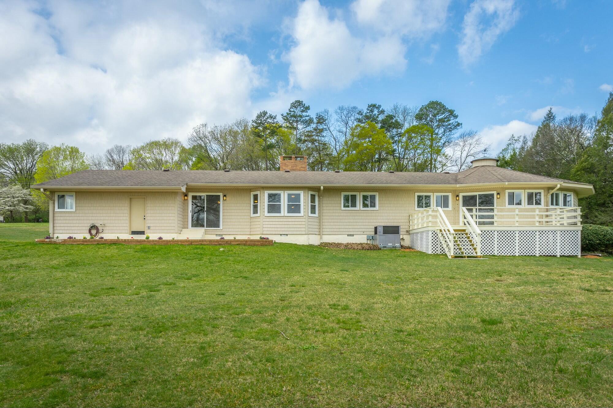 2041 Linwood Circle