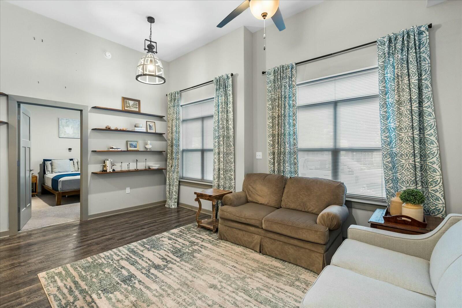 782 Riverfront Parkway, 112