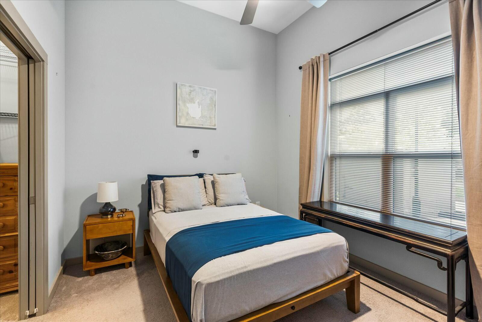 782 Riverfront Parkway, 112