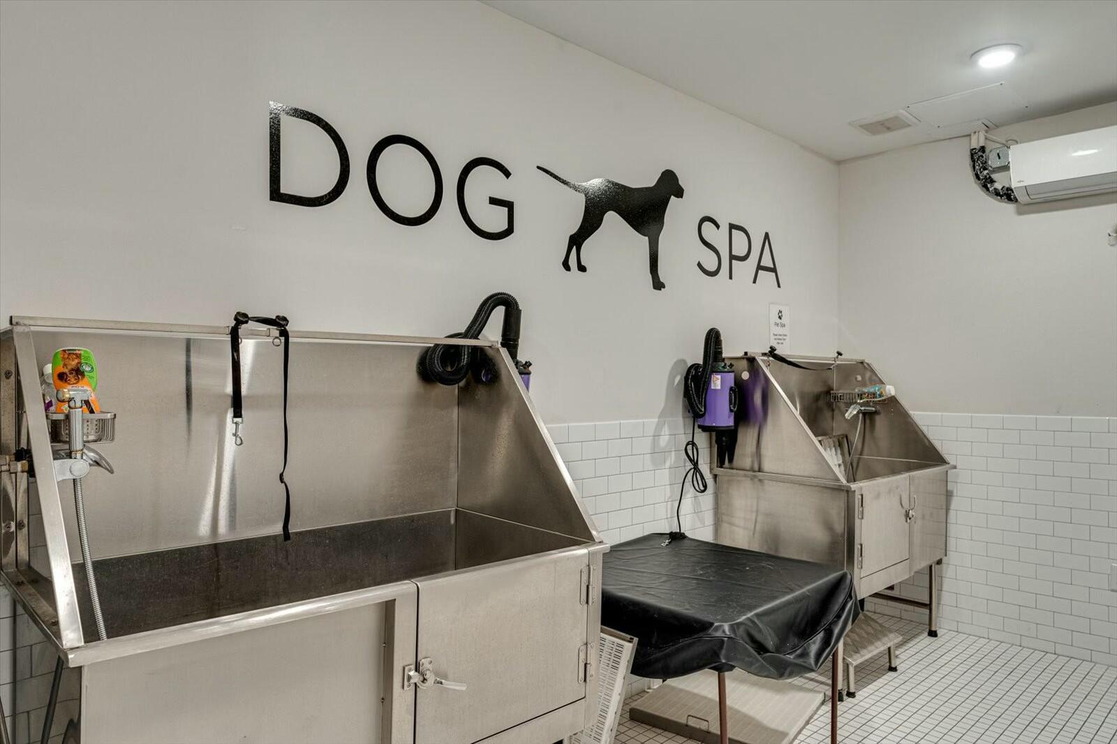 782 Riverfront Parkway, 112