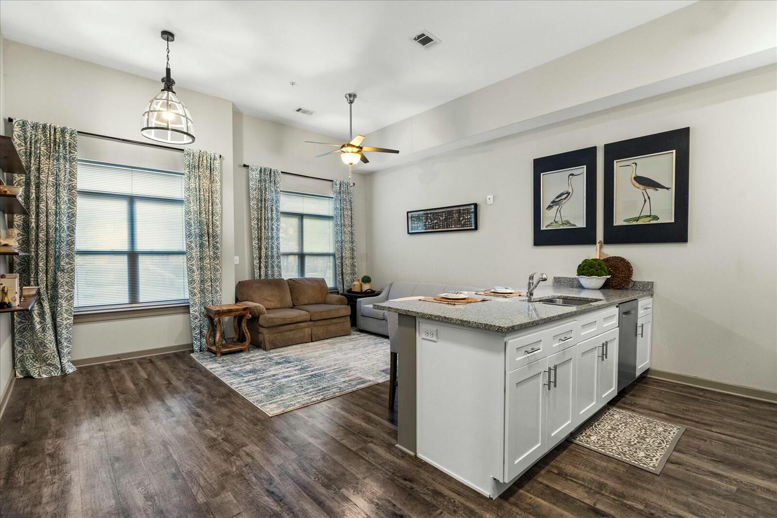 782 Riverfront Parkway, 112