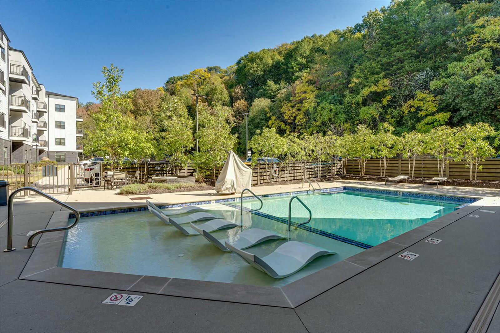 782 Riverfront Parkway, 112