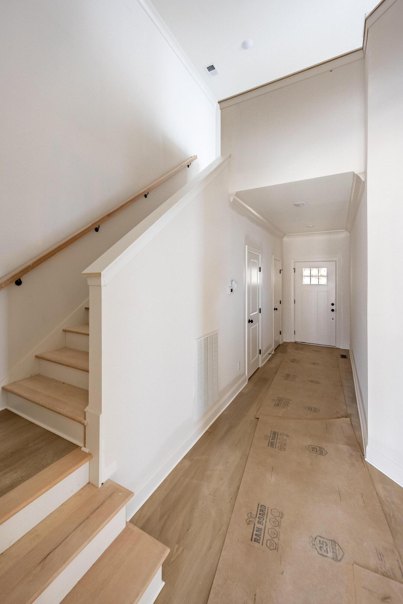 6659 Dharma Loop, 118