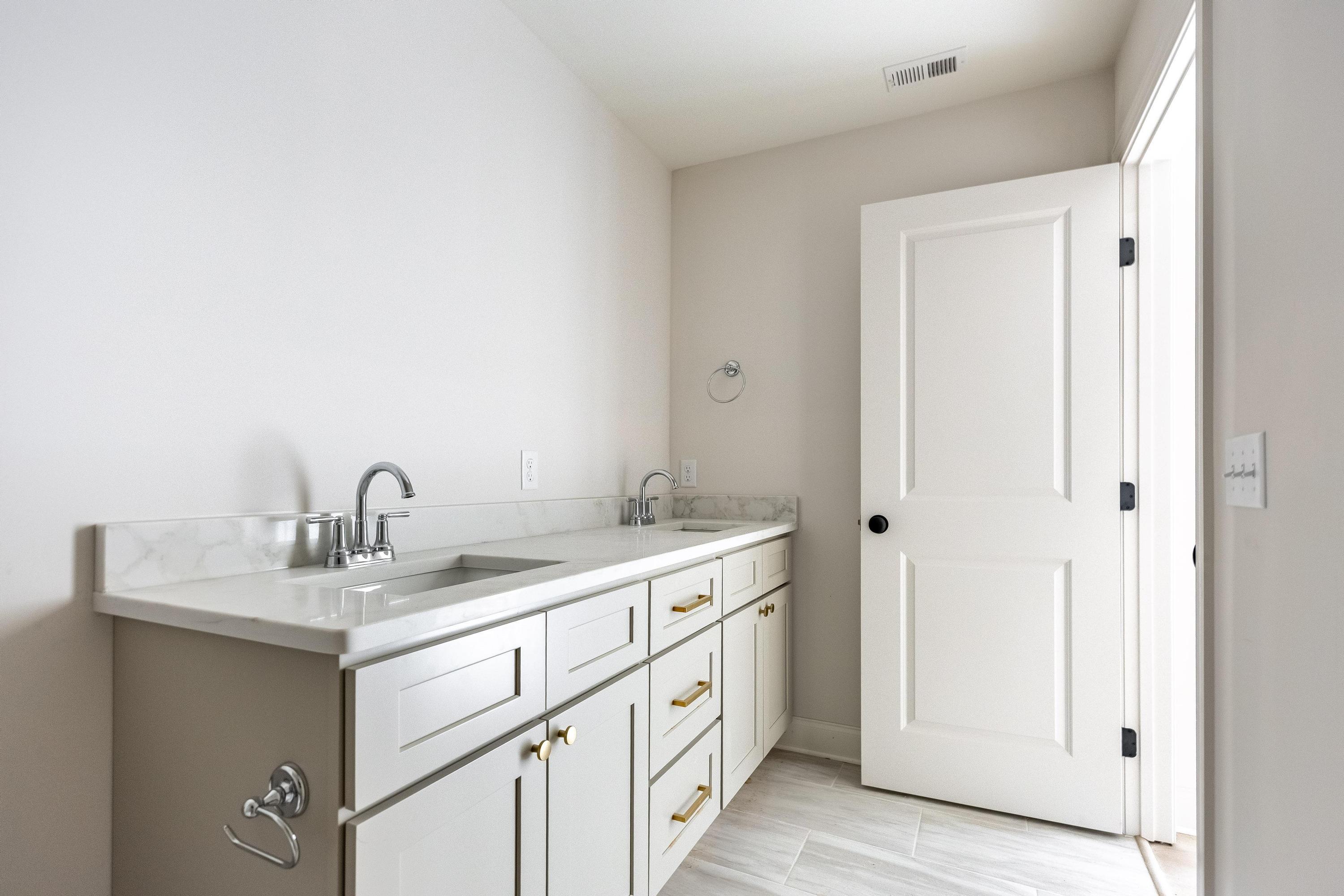 6659 Dharma Loop, 118