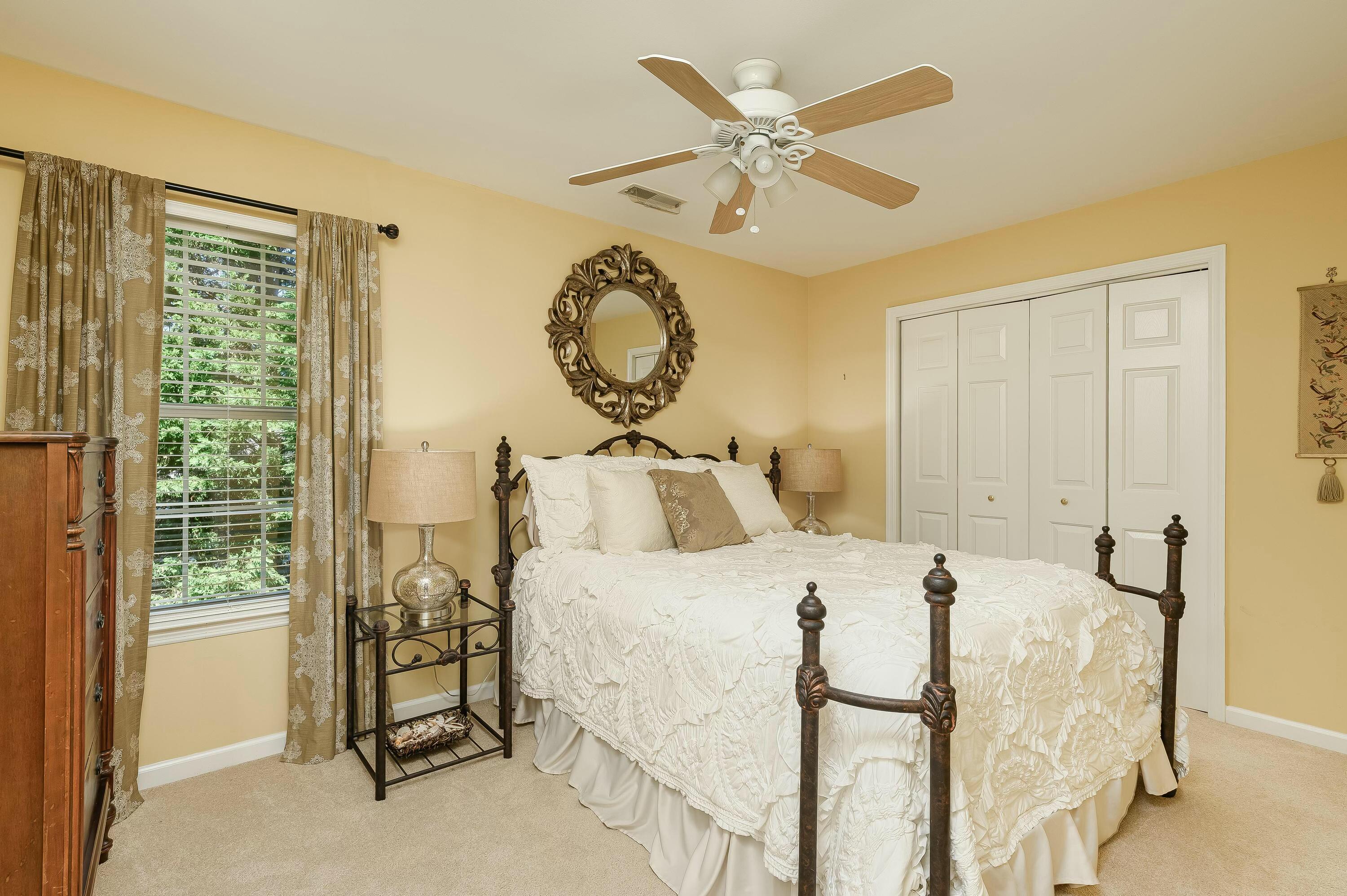 2124 College Park Lane