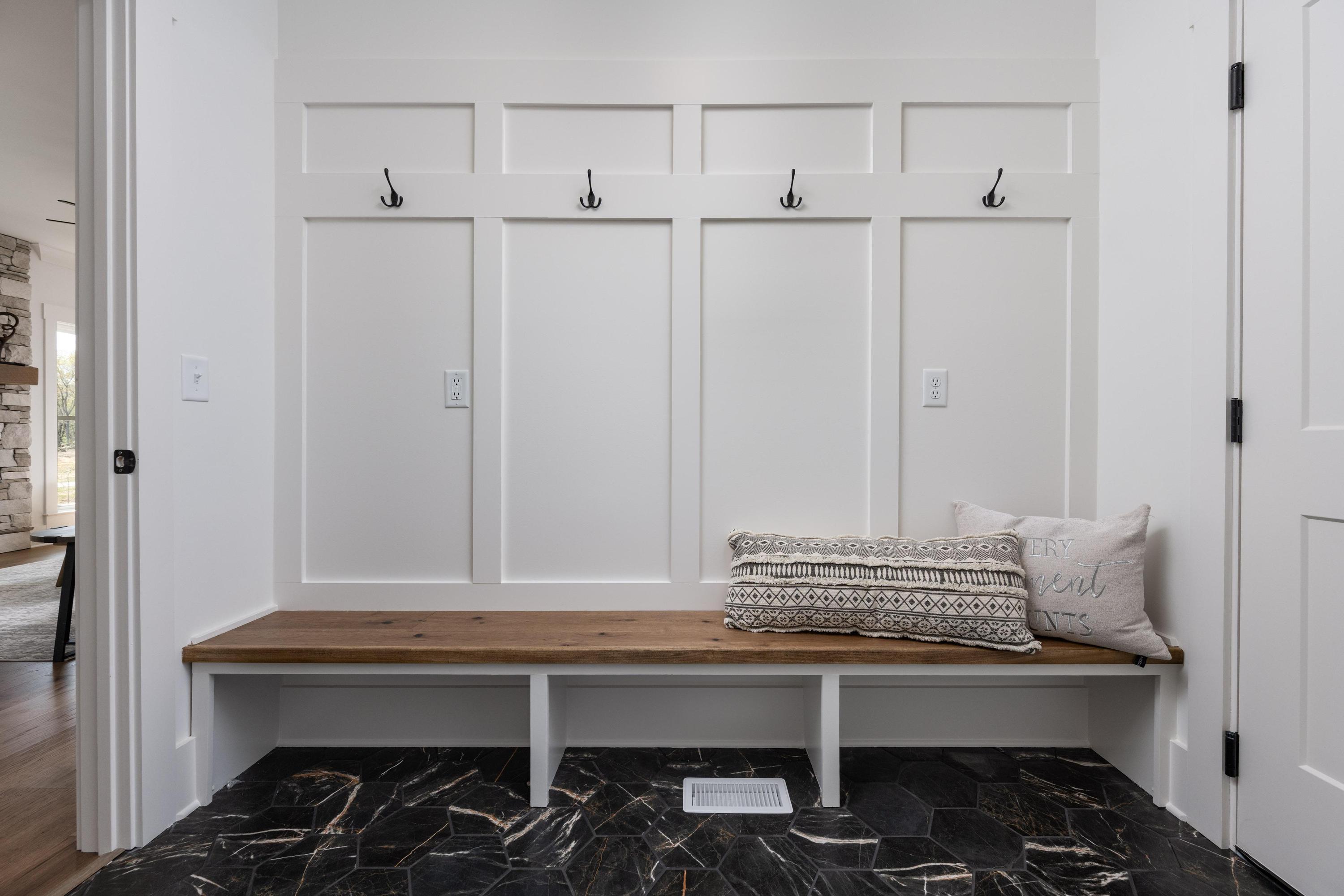 230 Goose Cir Circle