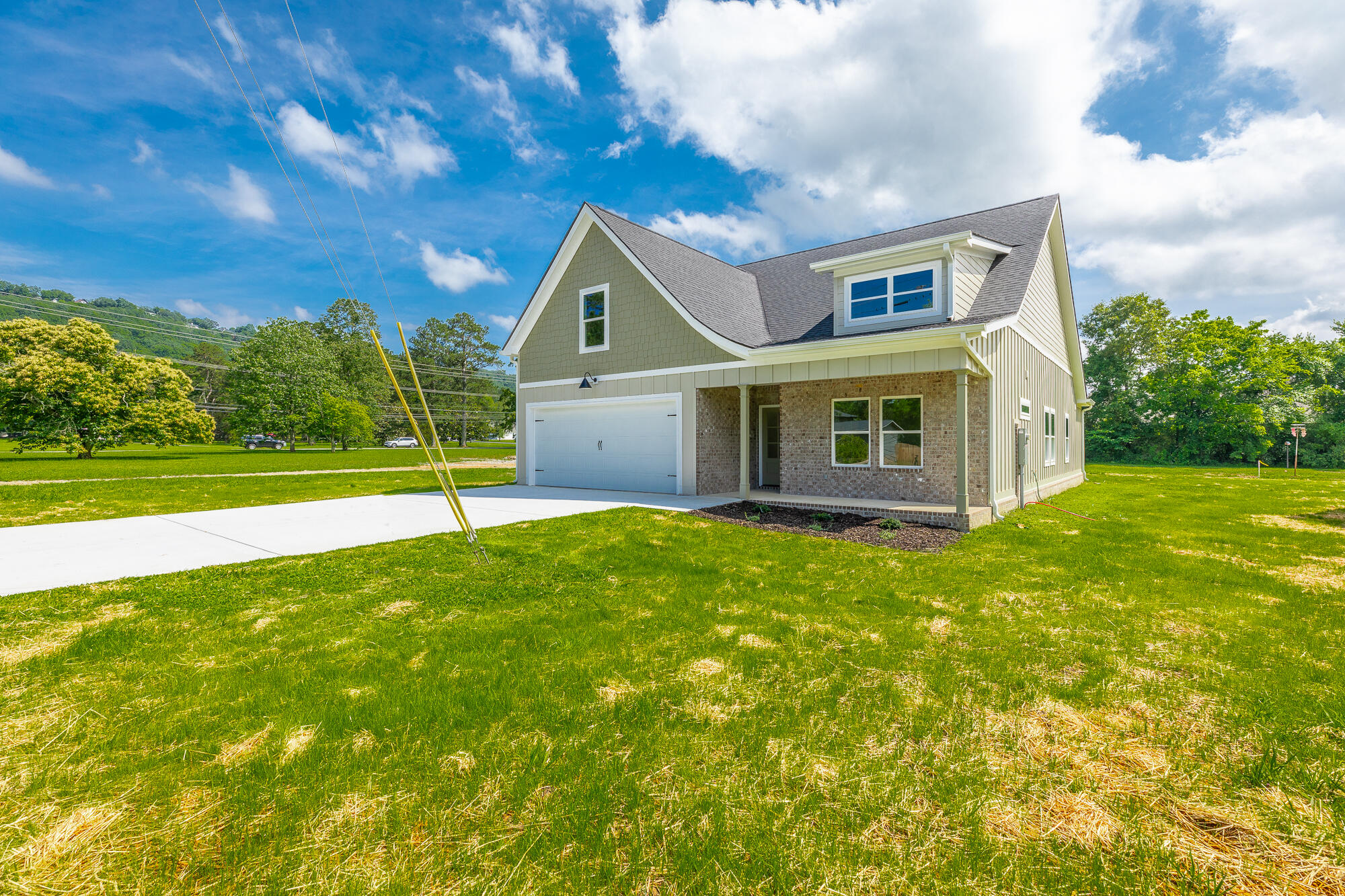 9532 N Valley Trail