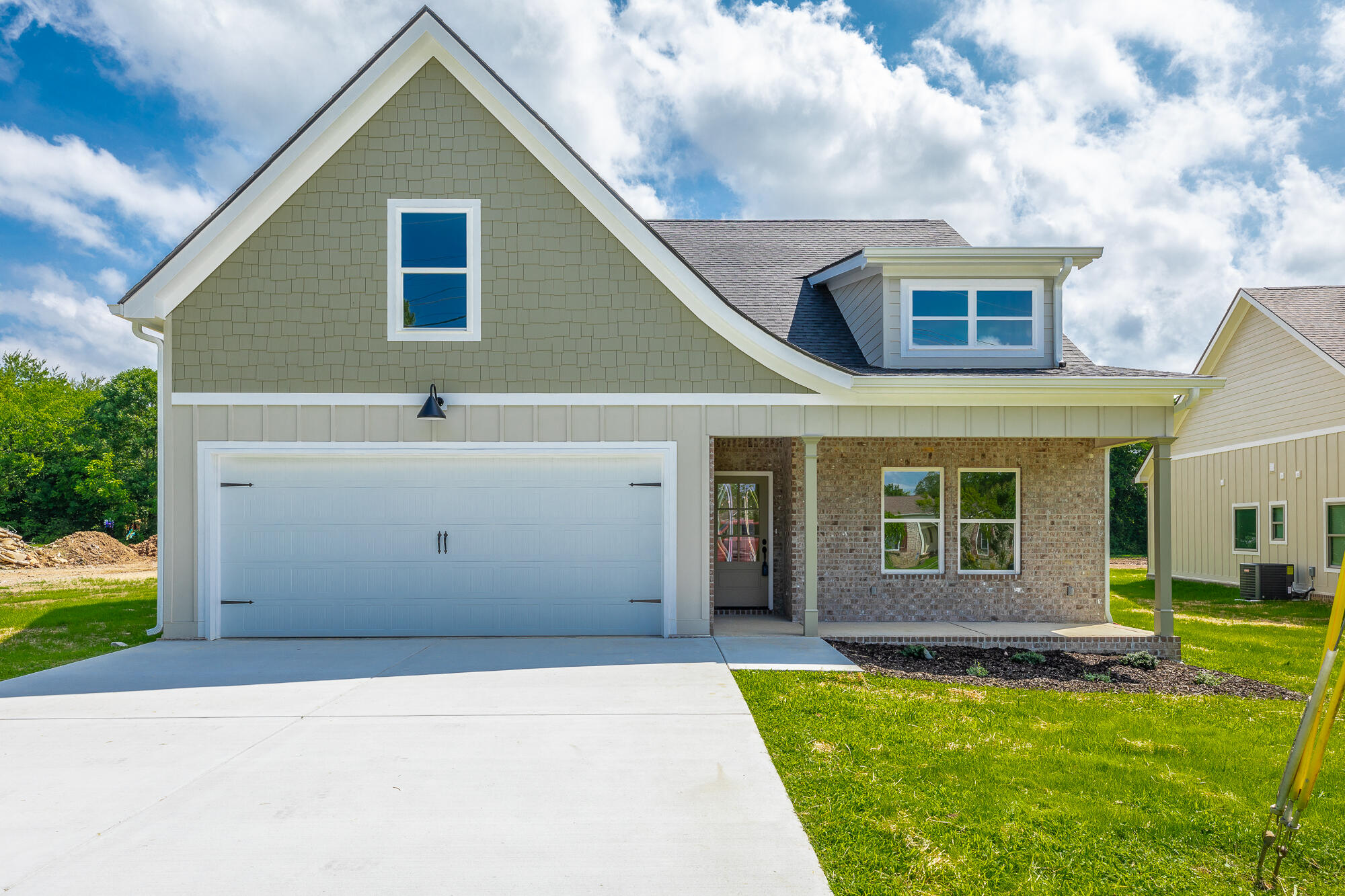 9532 N Valley Trail