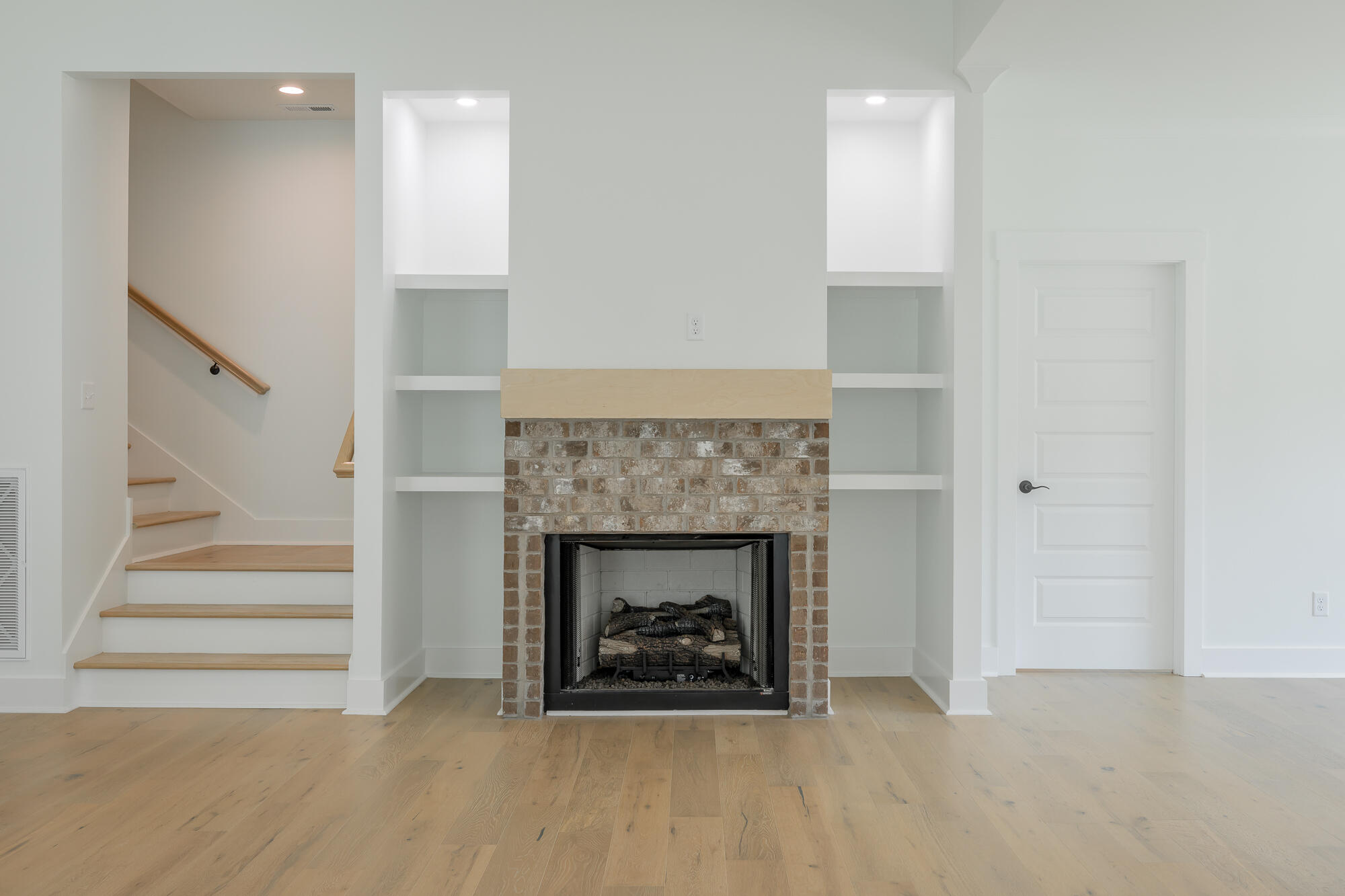 9532 N Valley Trail