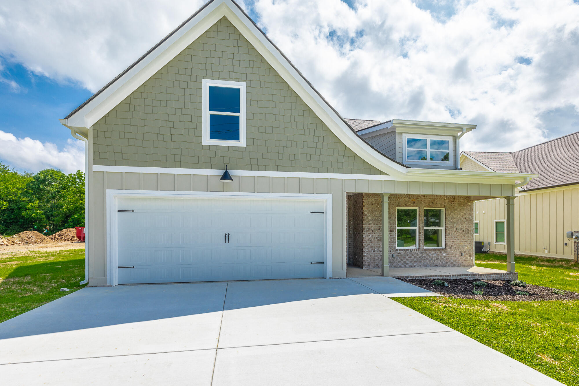 9532 N Valley Trail