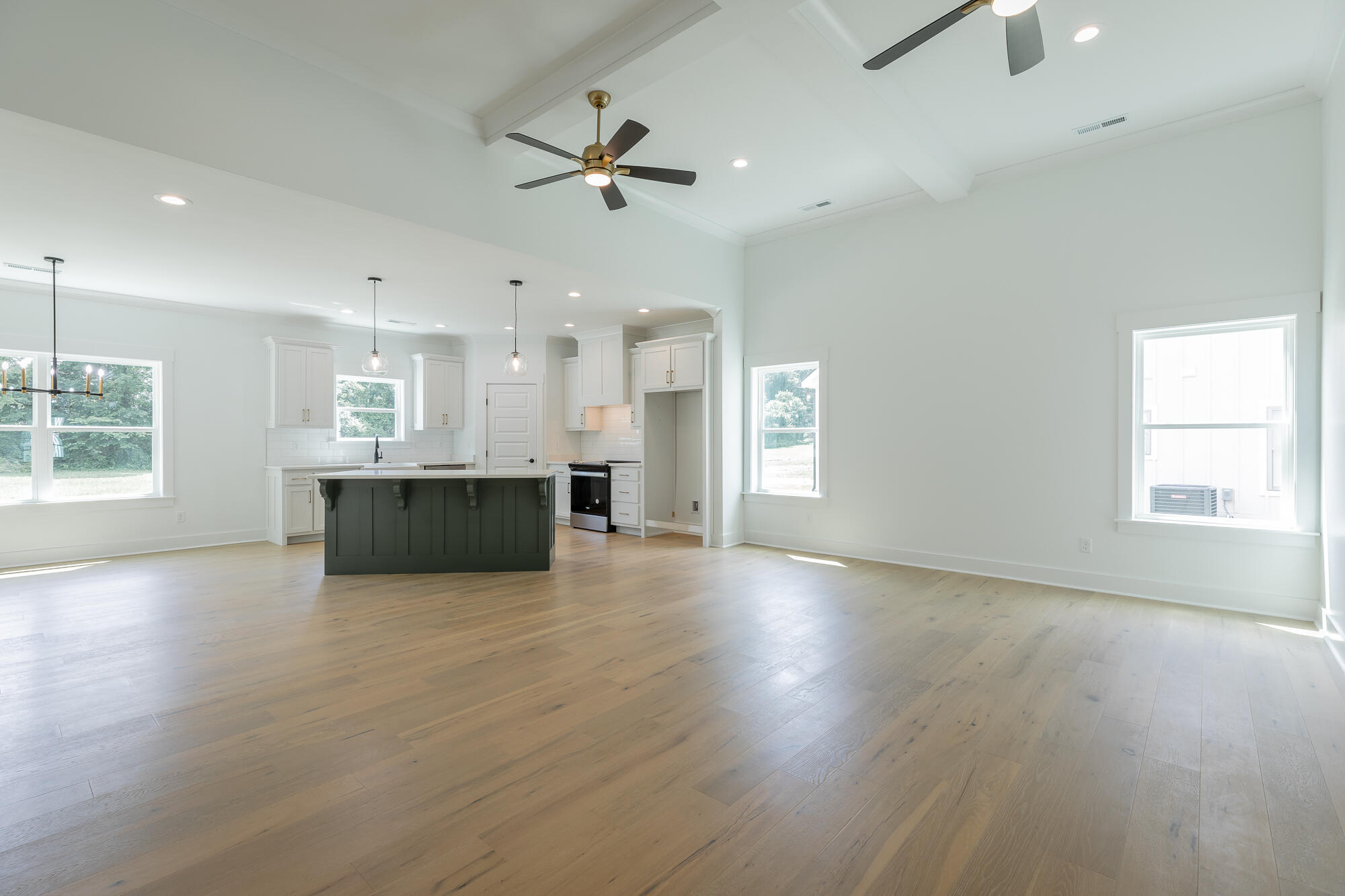 9532 N Valley Trail