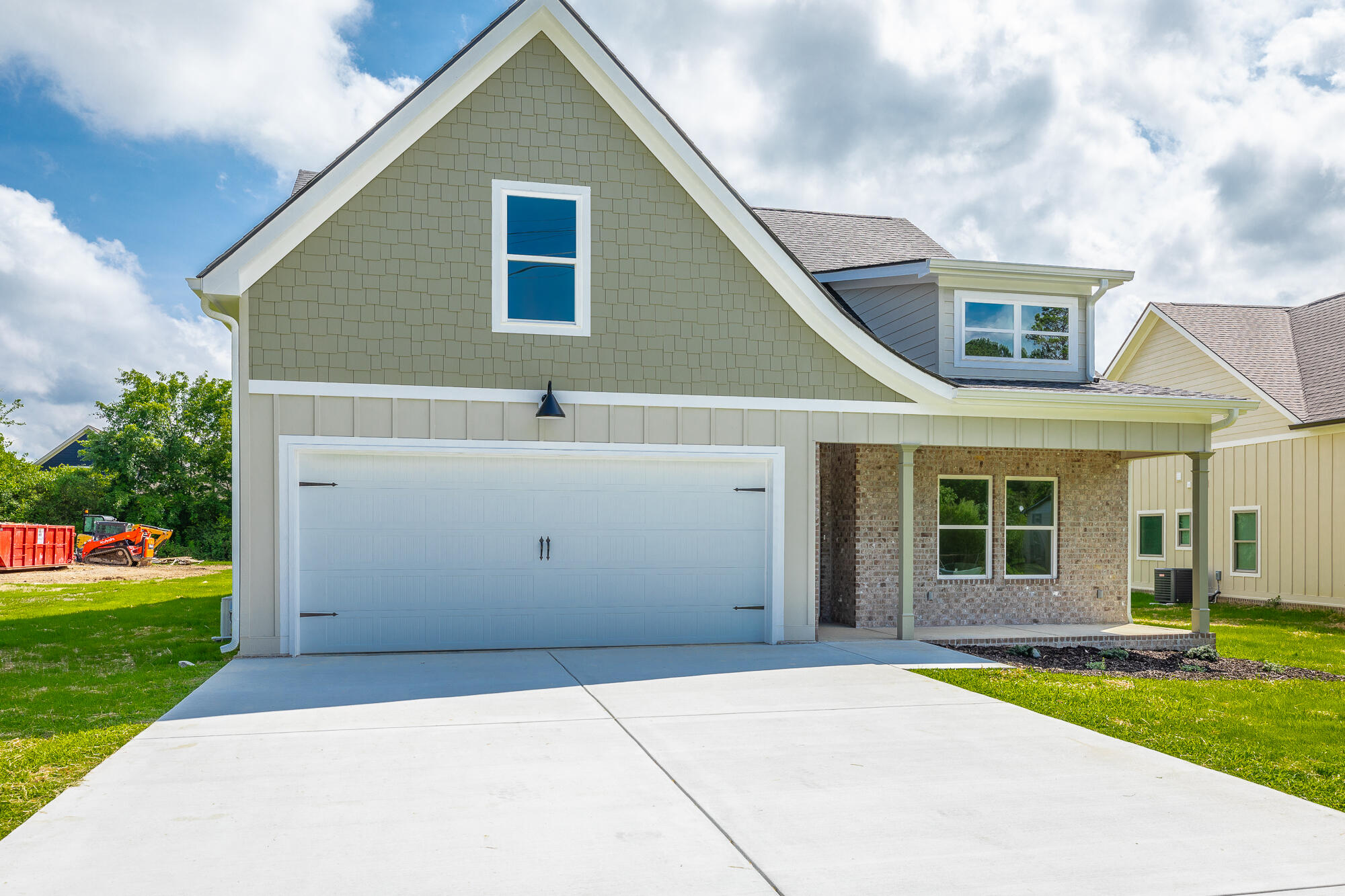 9532 N Valley Trail