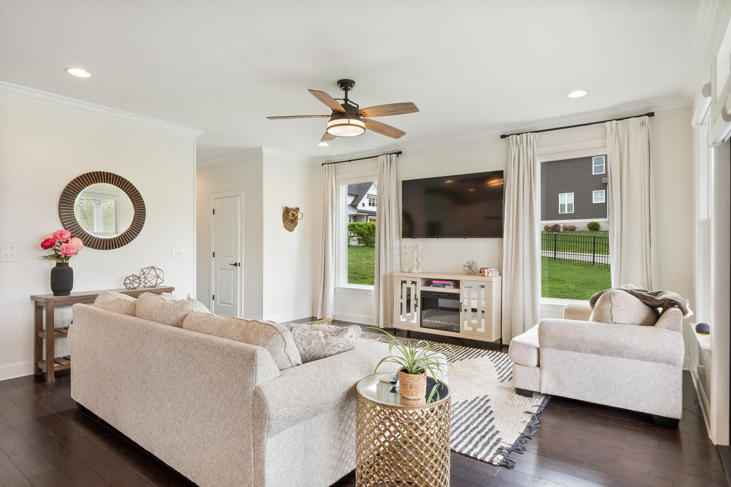 1807 Seven Pines Lane