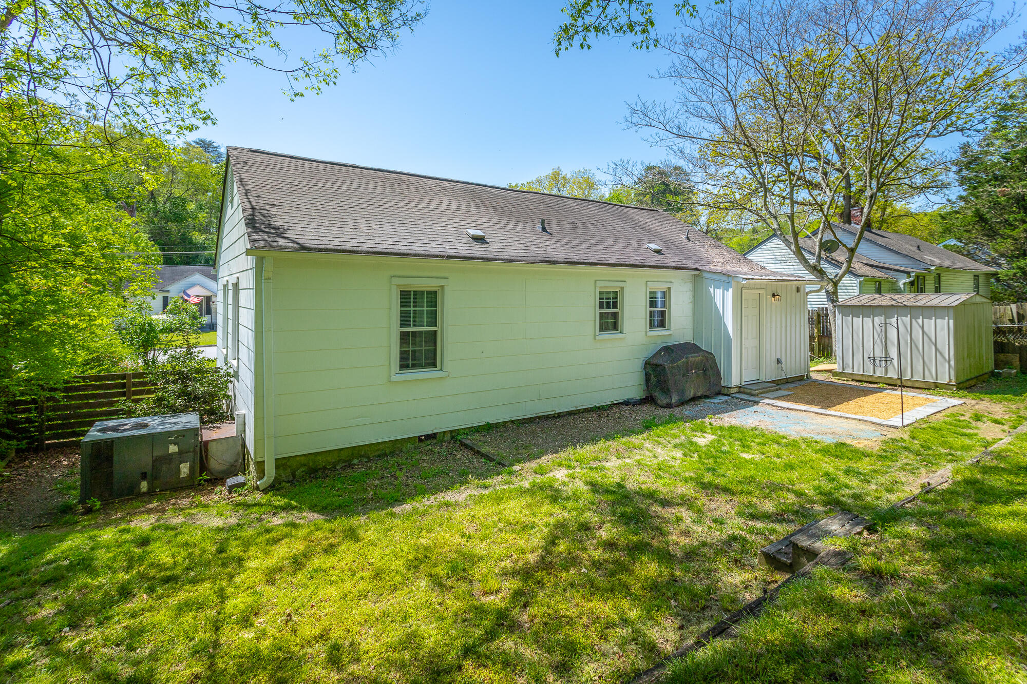 3447 Van Buren Street
