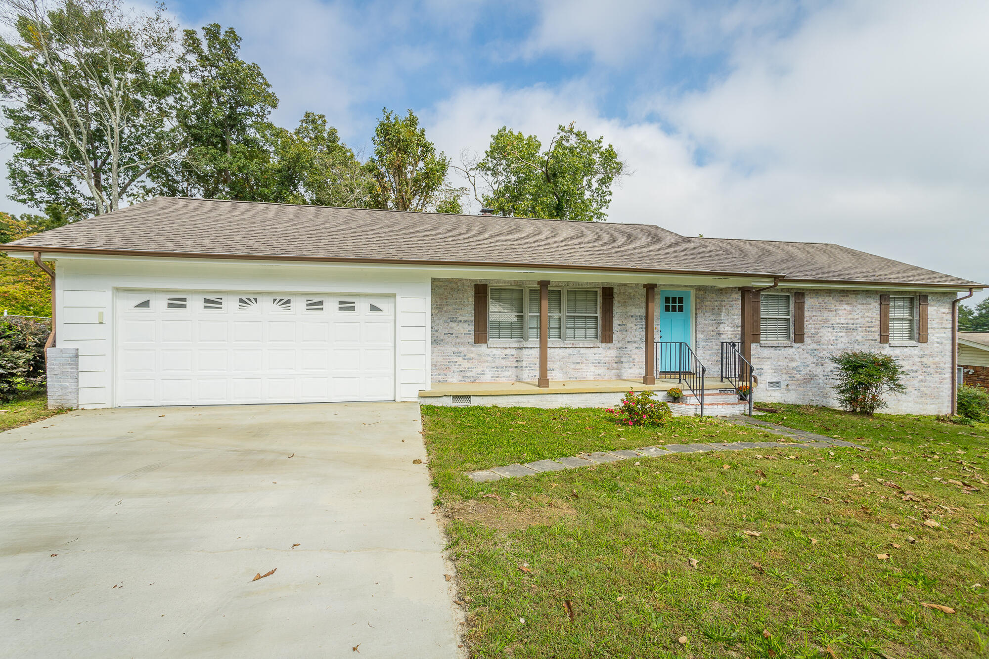 1403 Clearpoint Drive