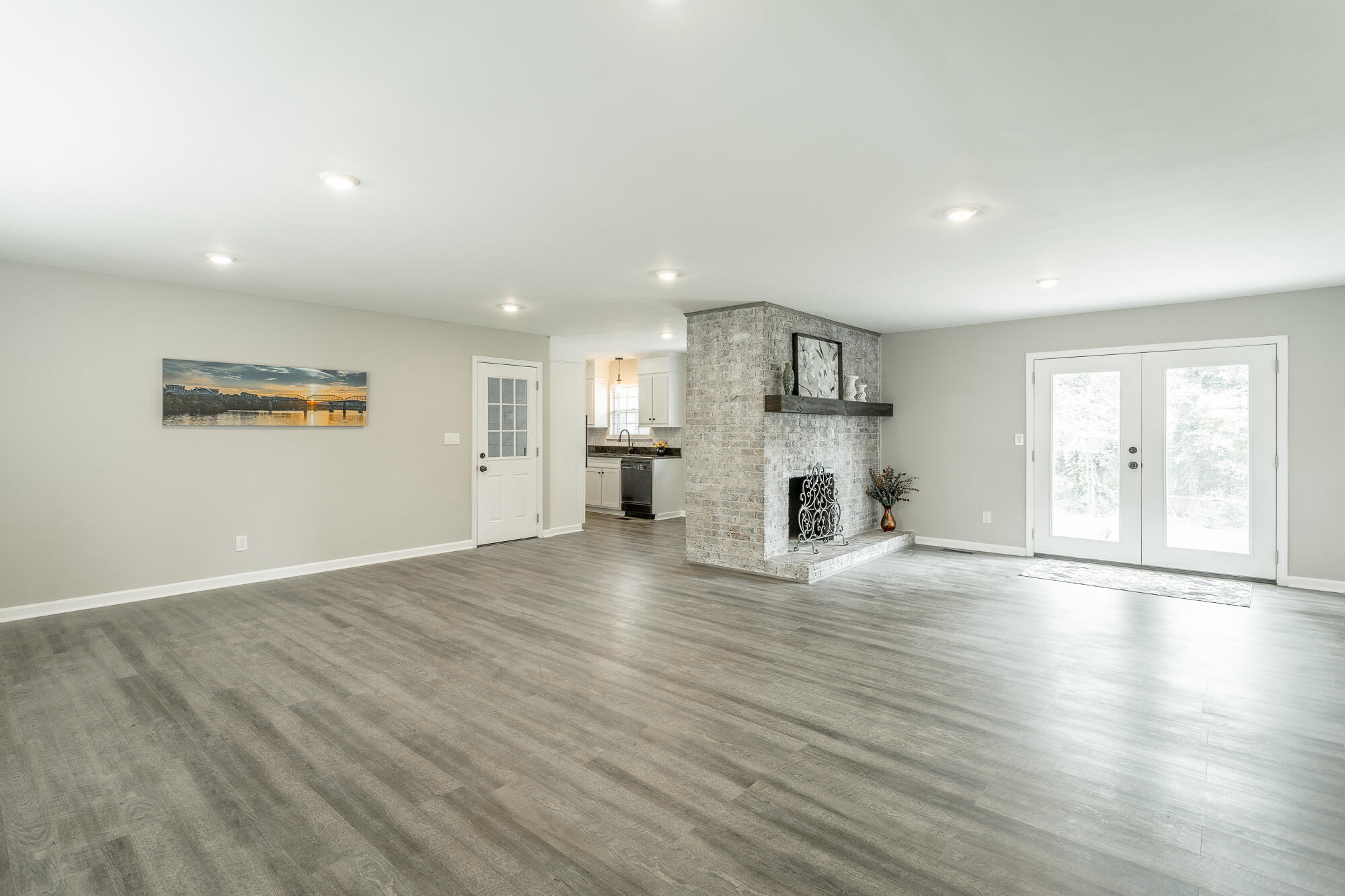 1403 Clearpoint Drive