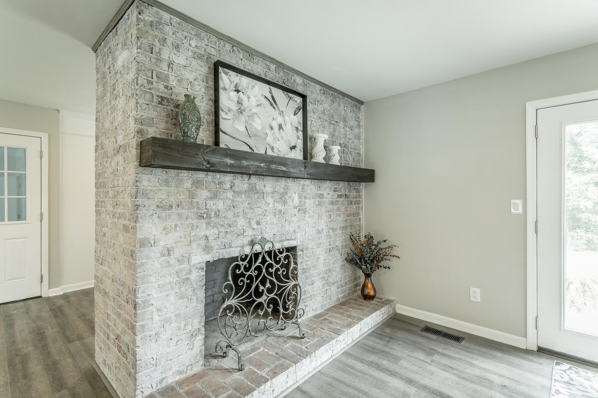 1403 Clearpoint Drive