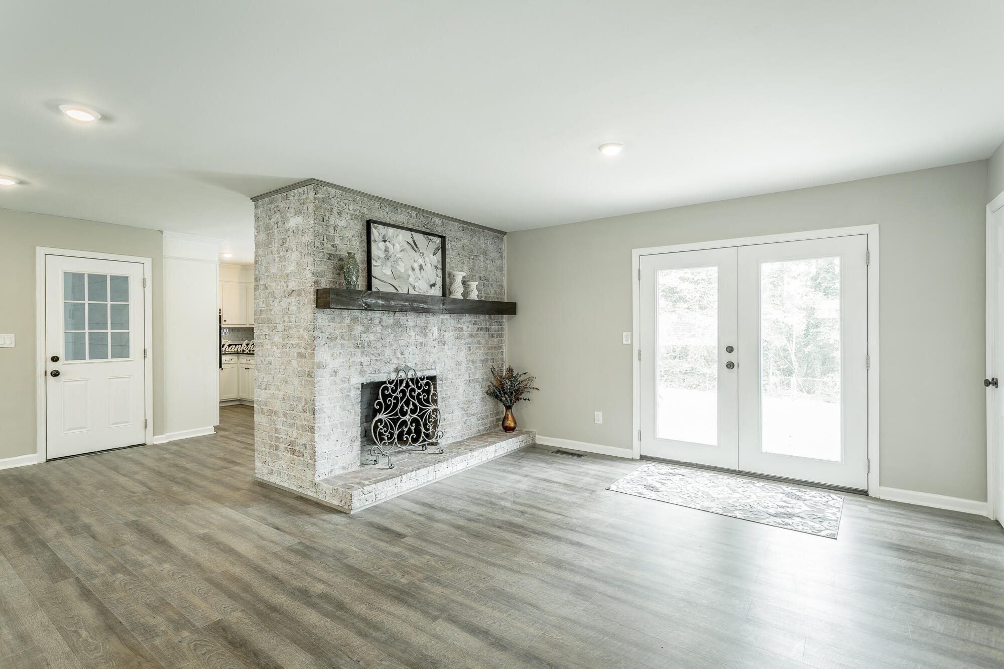1403 Clearpoint Drive