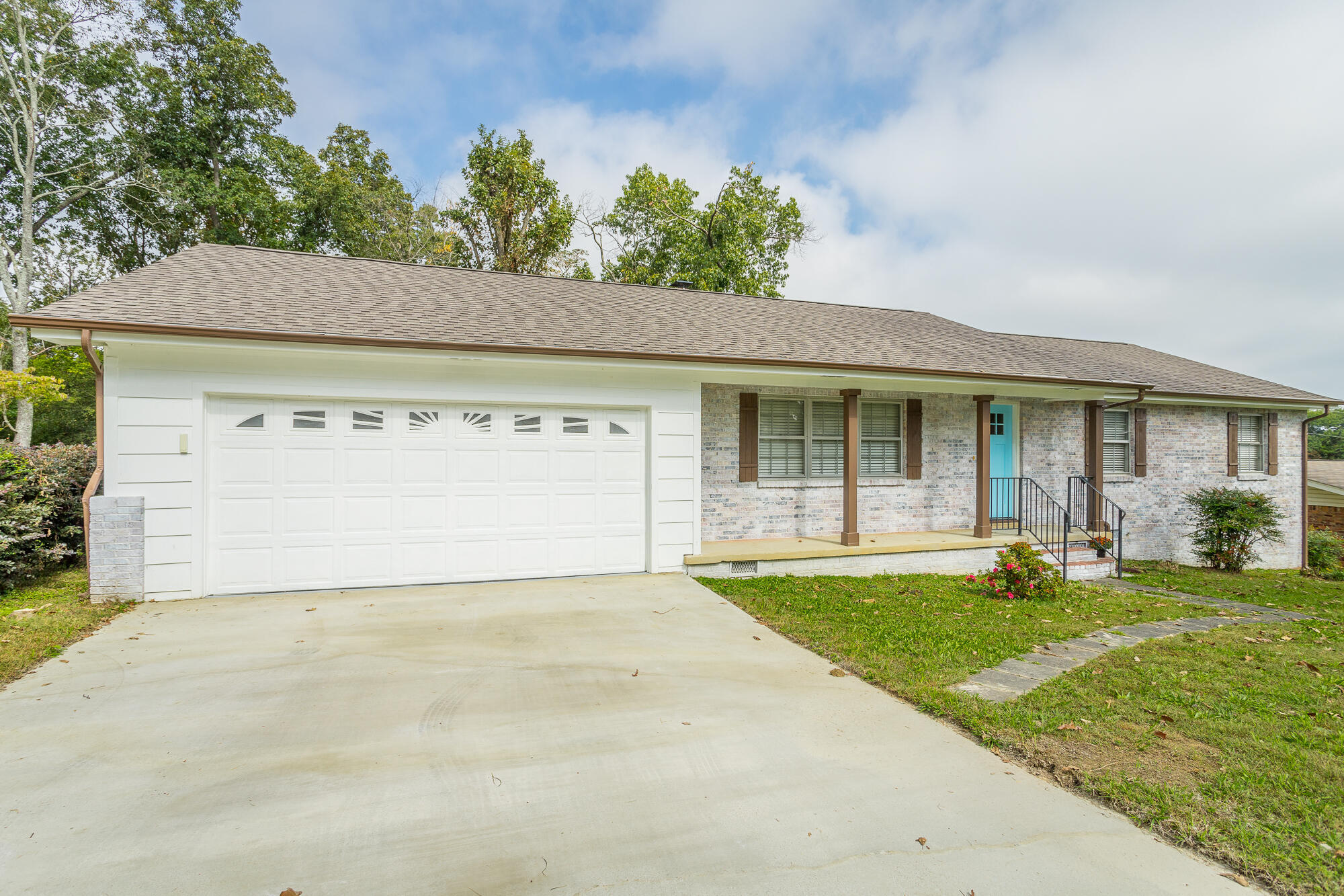 1403 Clearpoint Drive