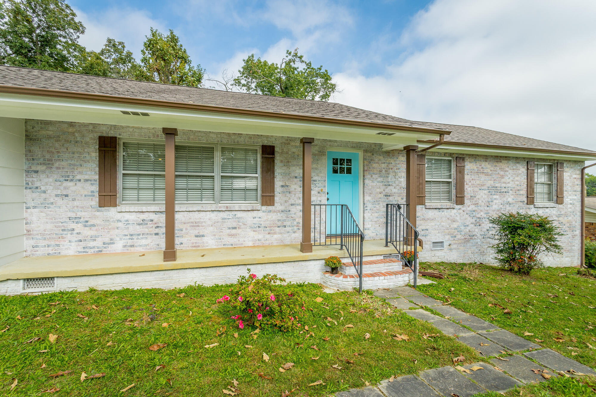 1403 Clearpoint Drive