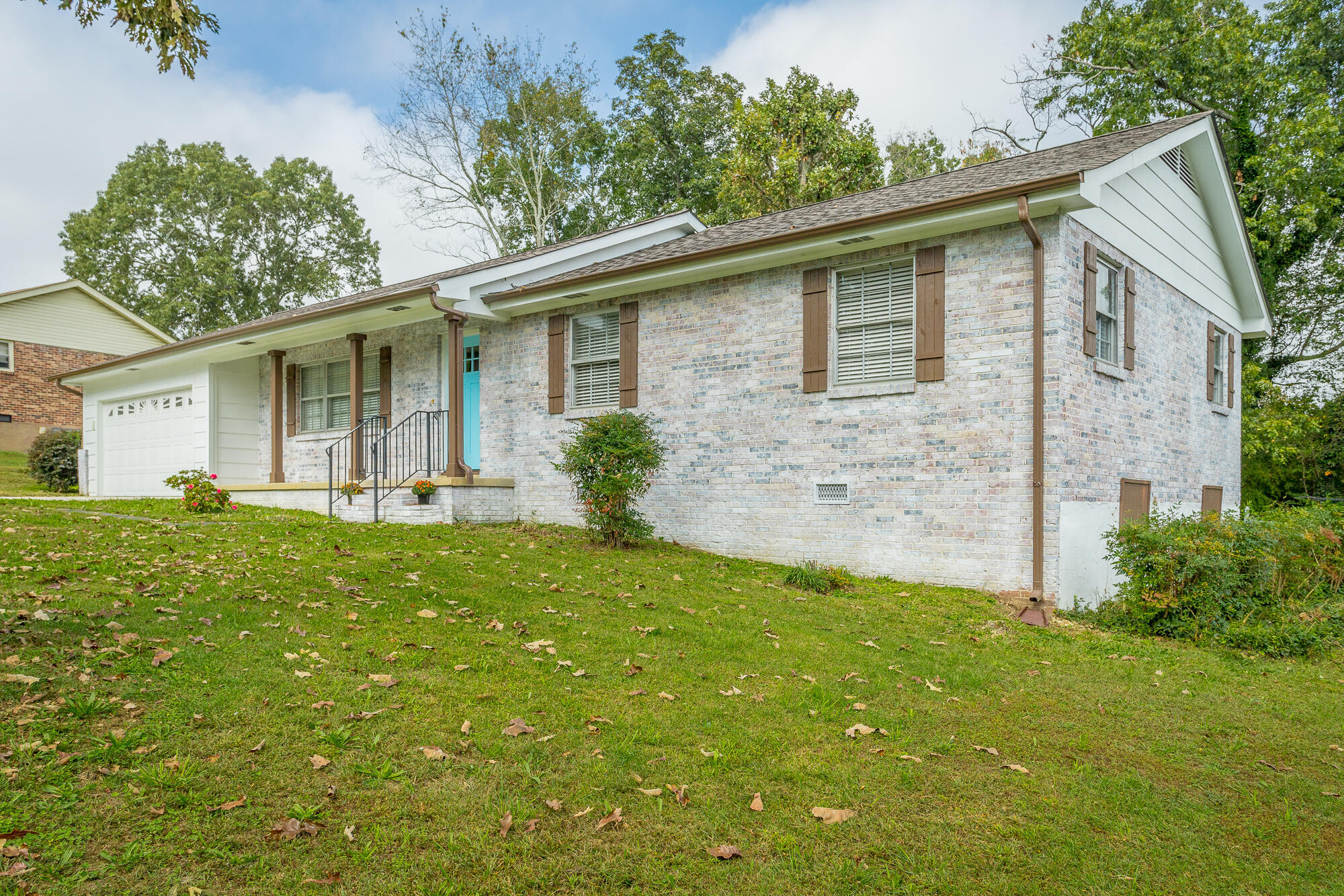 1403 Clearpoint Drive