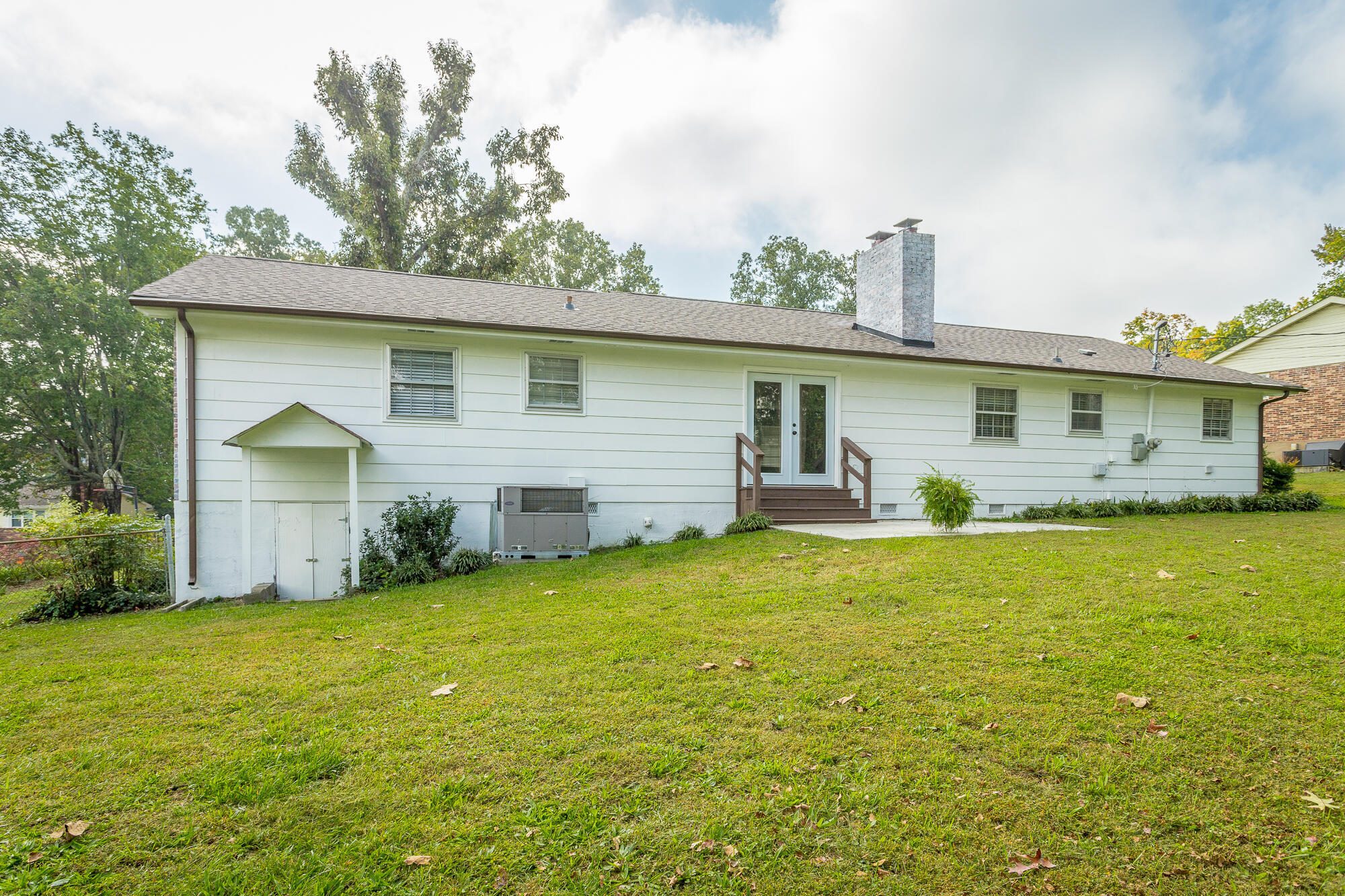 1403 Clearpoint Drive