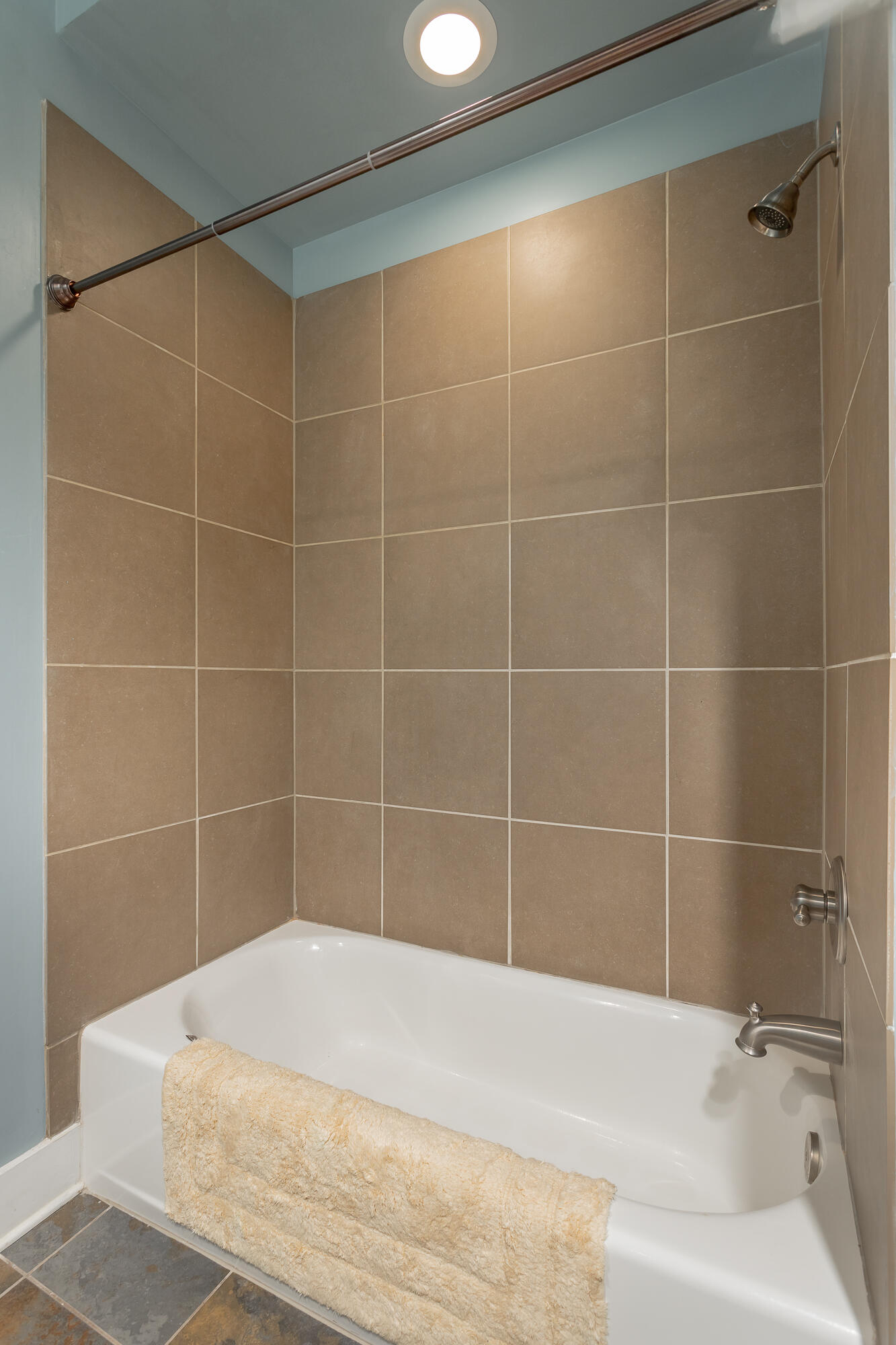 129 Walnut Street, Unit 314