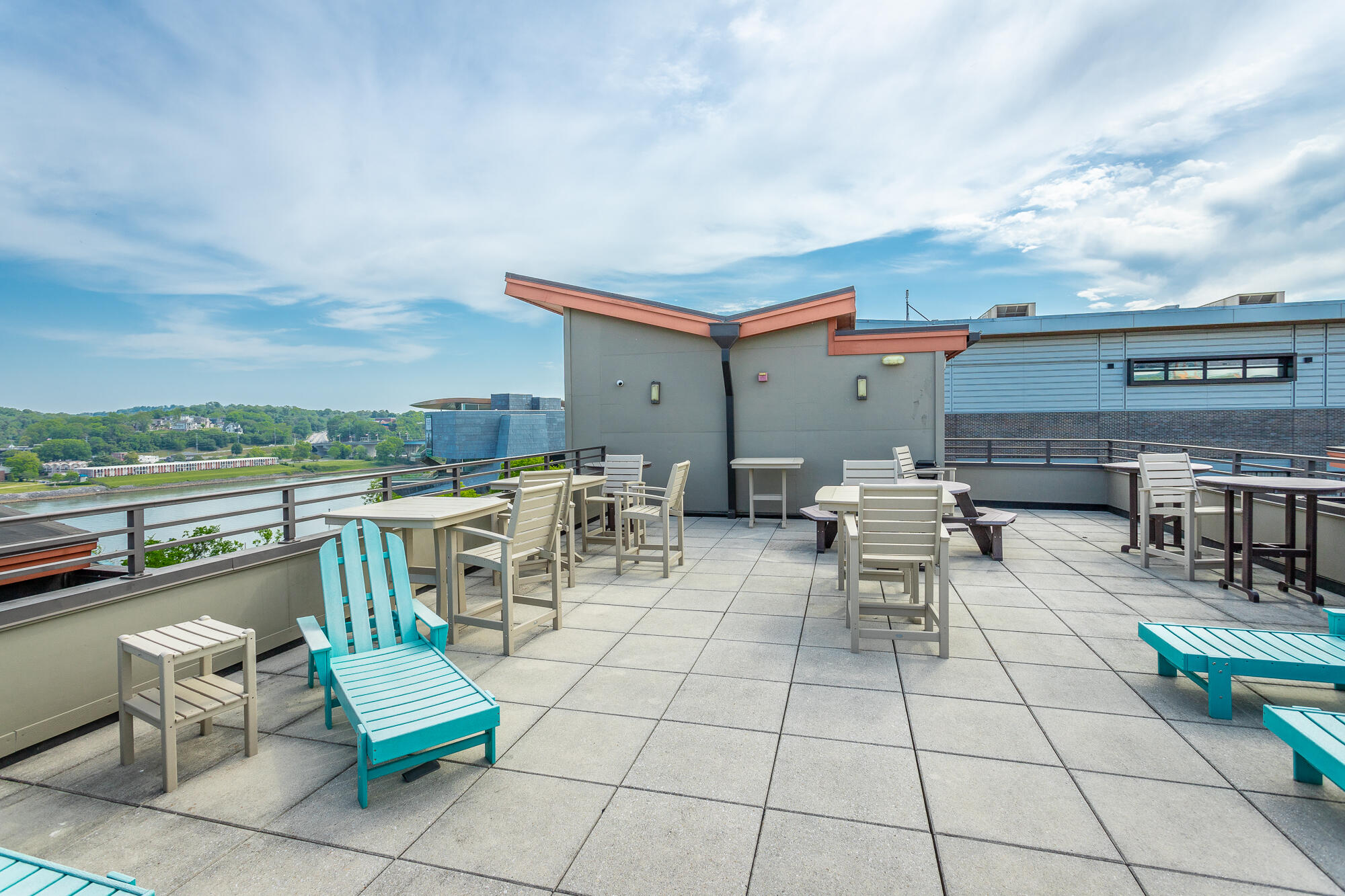 129 Walnut Street, Unit 314