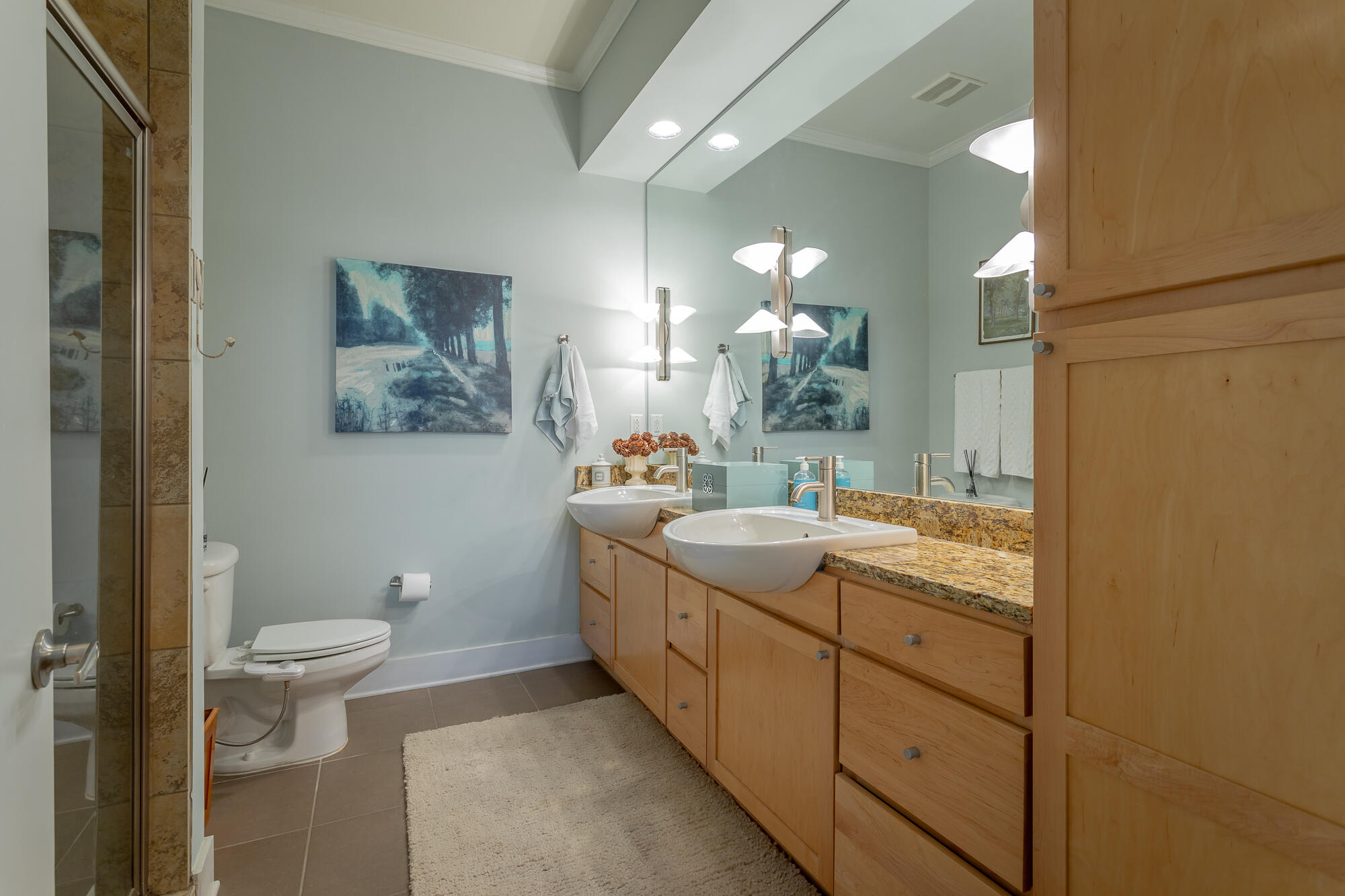 129 Walnut Street, Unit 314