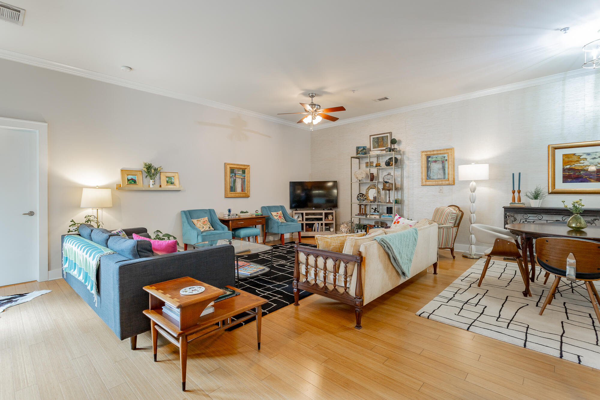 129 Walnut Street, Unit 314