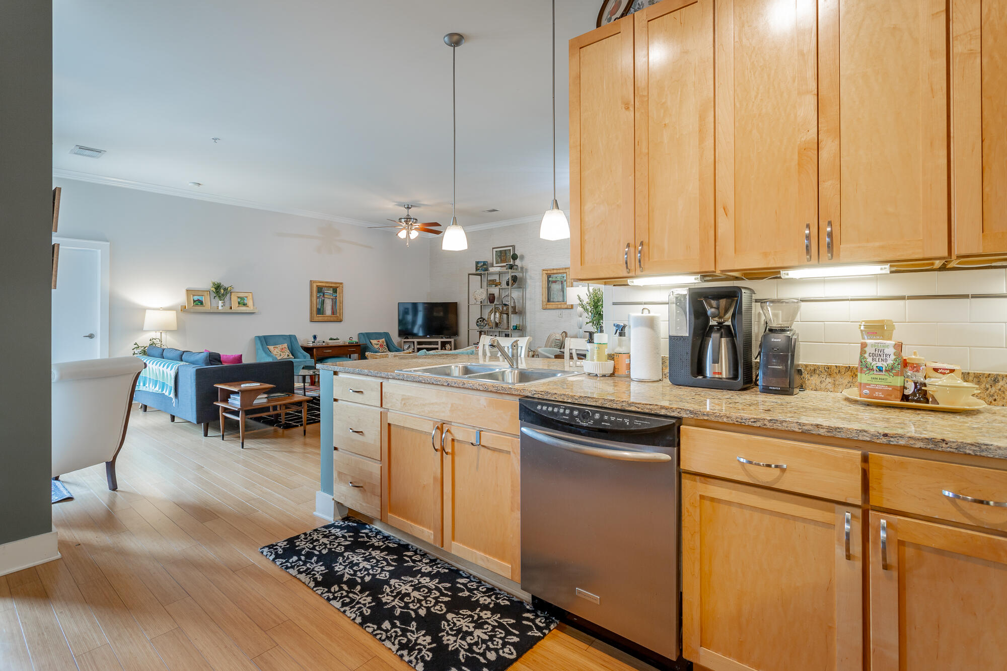 129 Walnut Street, Unit 314