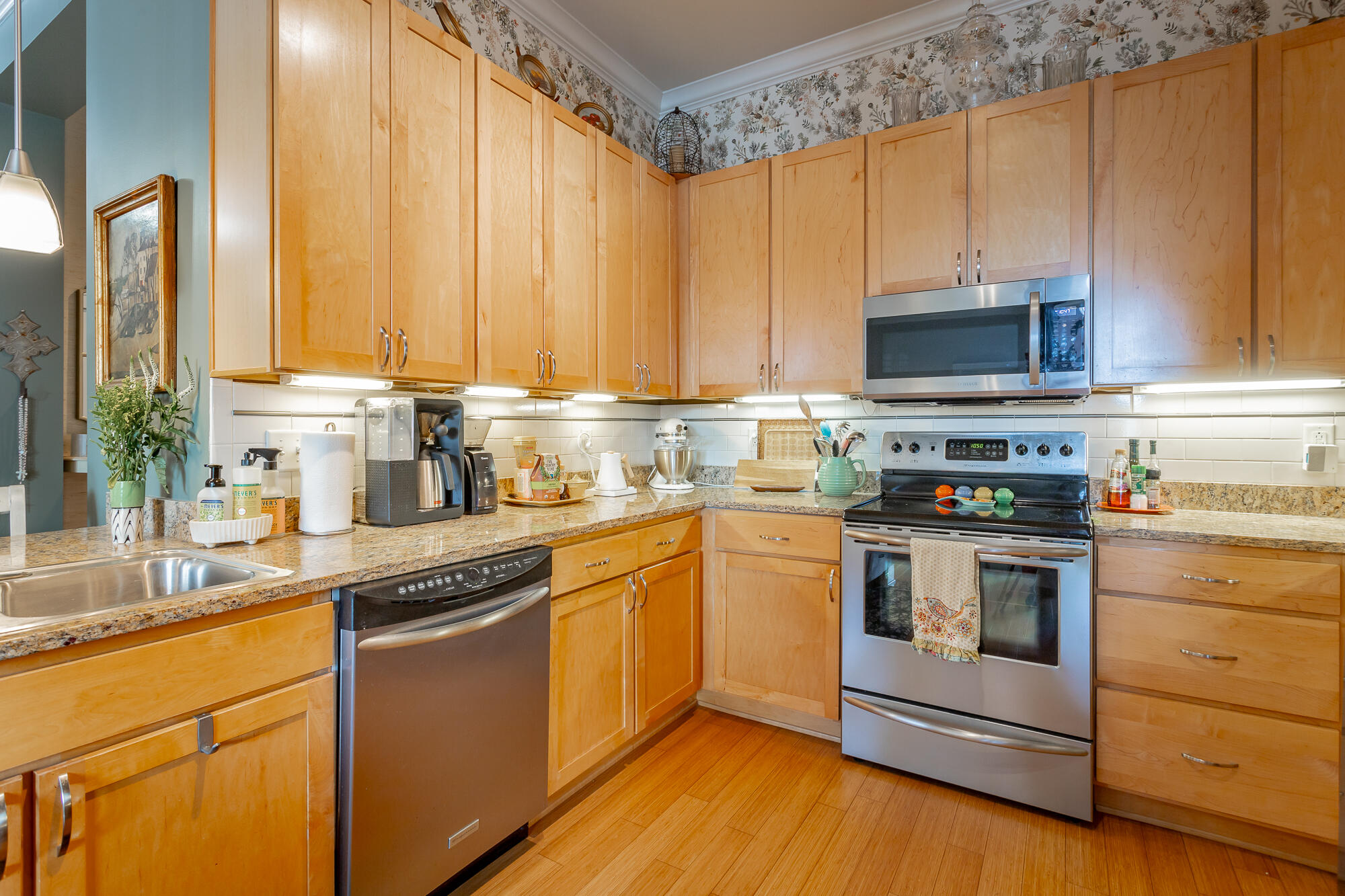 129 Walnut Street, Unit 314