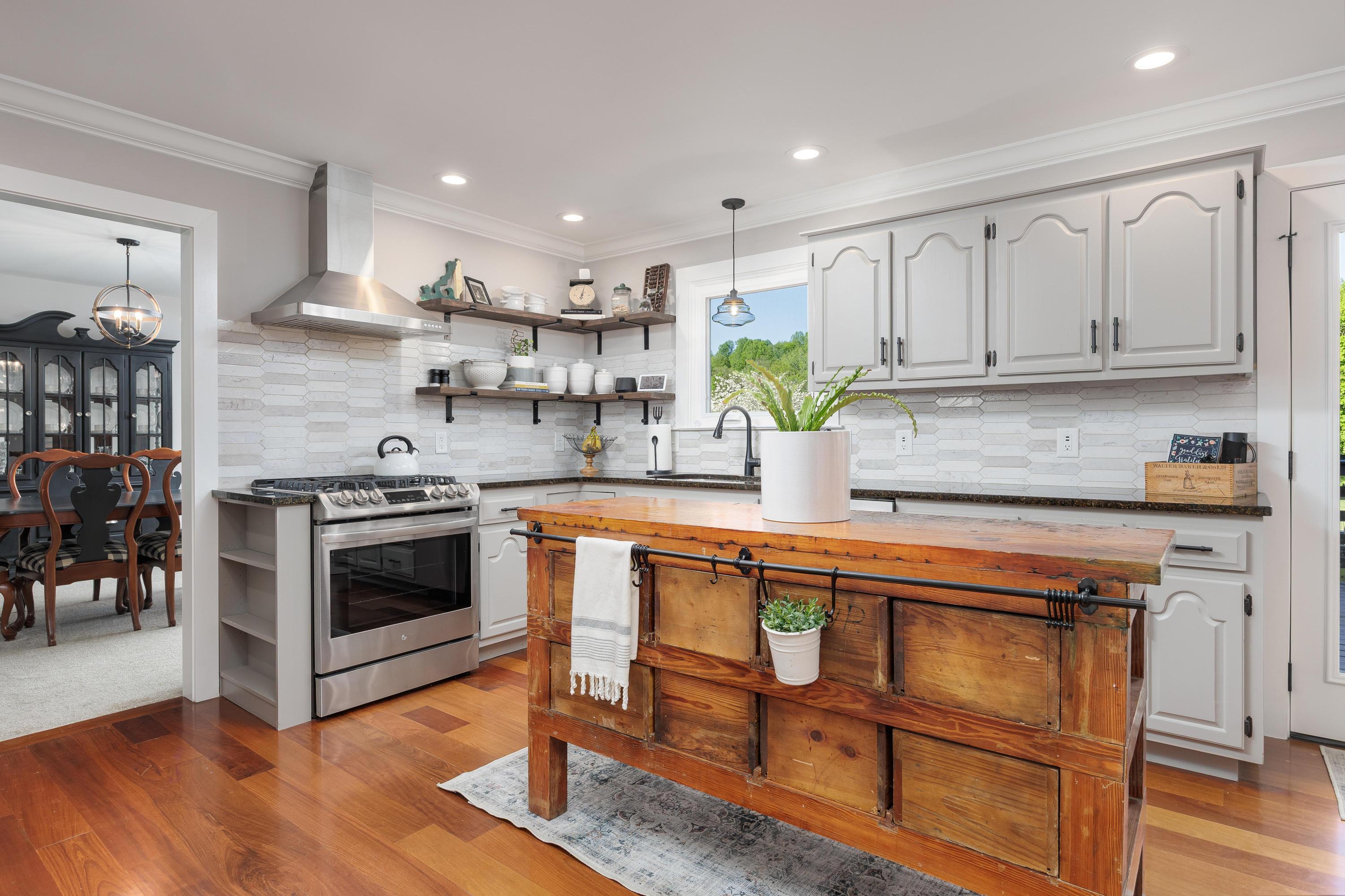 7331 Royal Harbour Circle