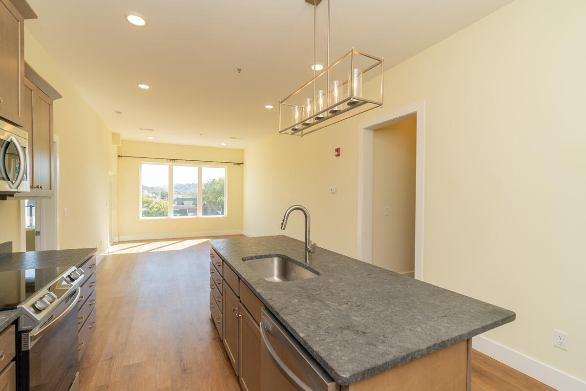 1445 Fagan Street, 312