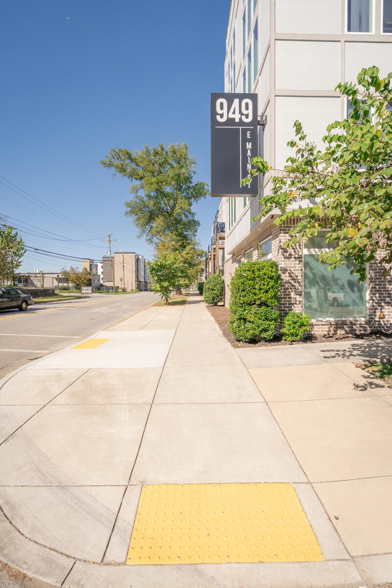 1445 Fagan Street, 312