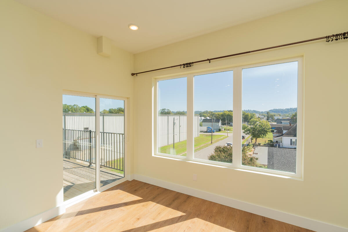 1445 Fagan Street, 312