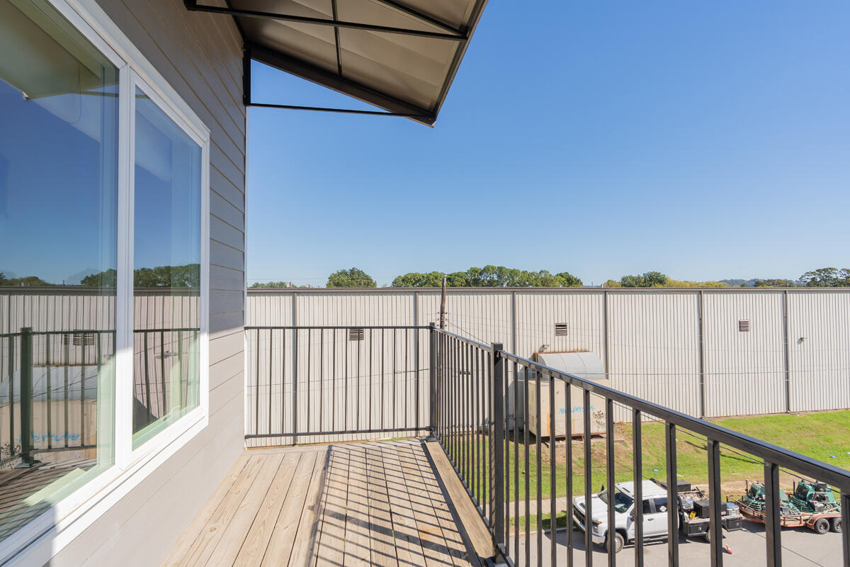 1445 Fagan Street, 312